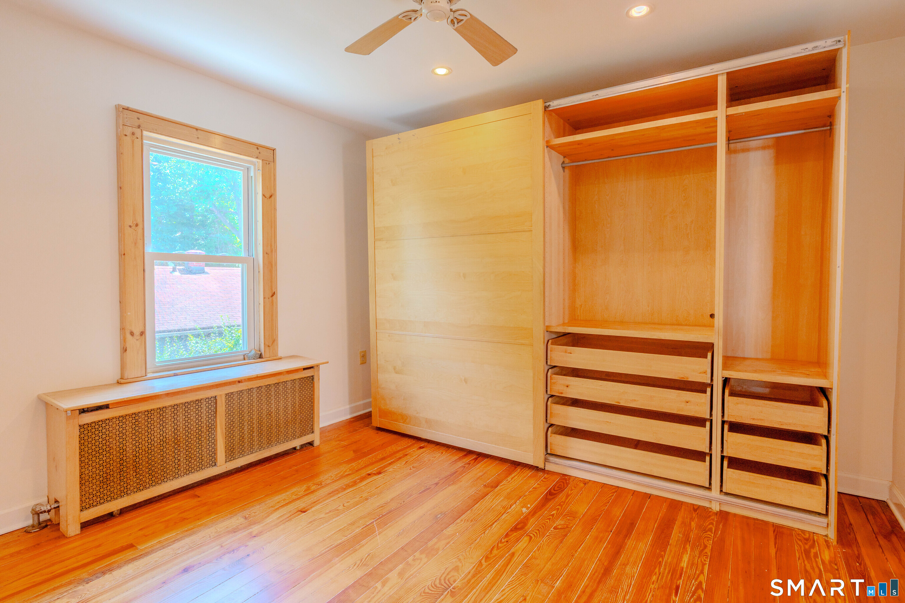 53-55 Davis Avenue Unit: B