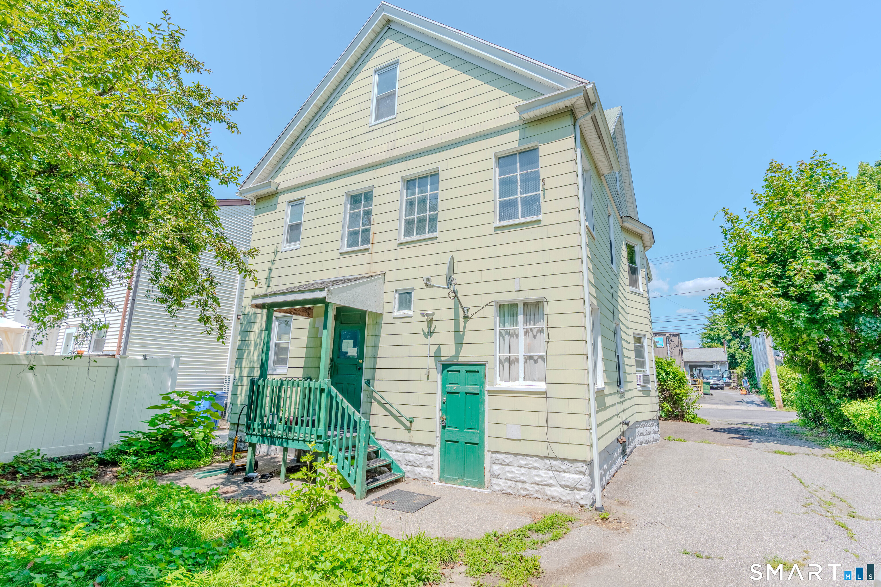 53-55 Davis Avenue Unit: B