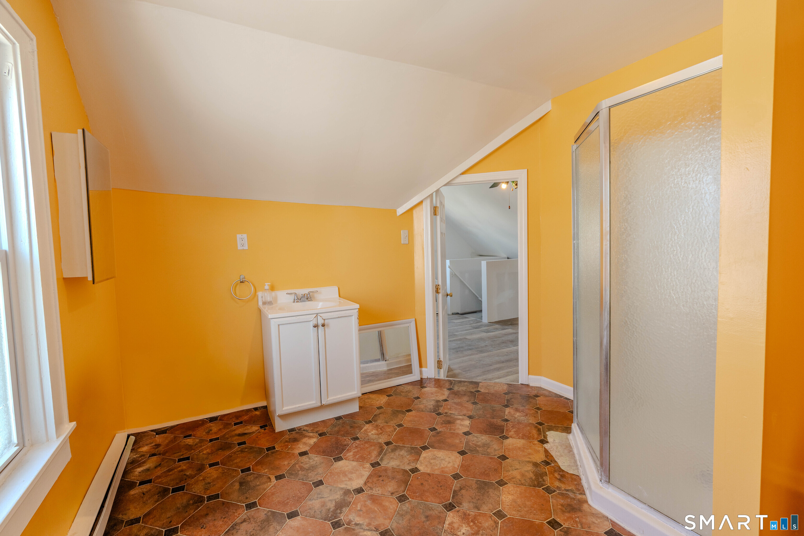 53-55 Davis Avenue Unit: B