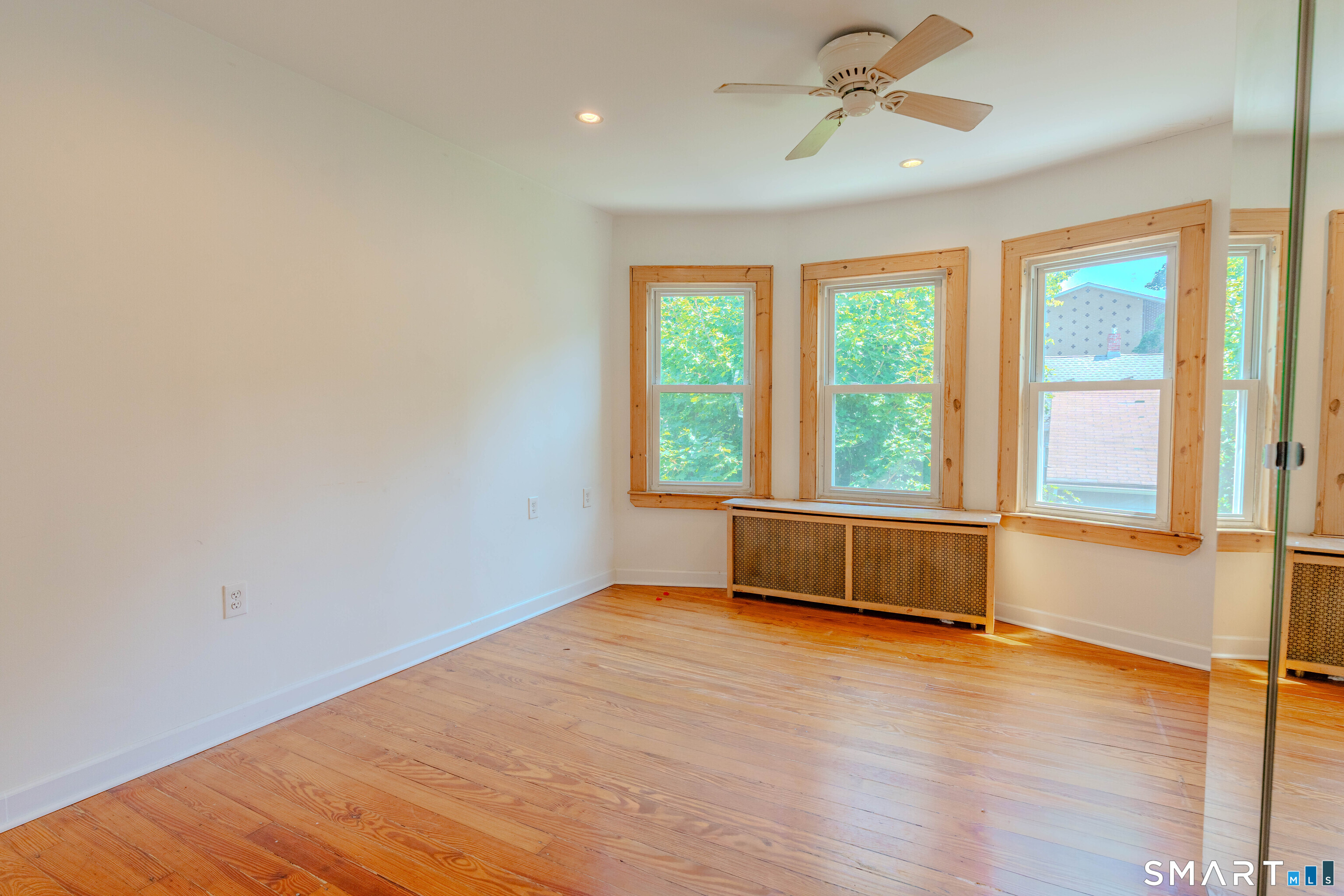 53-55 Davis Avenue Unit: B
