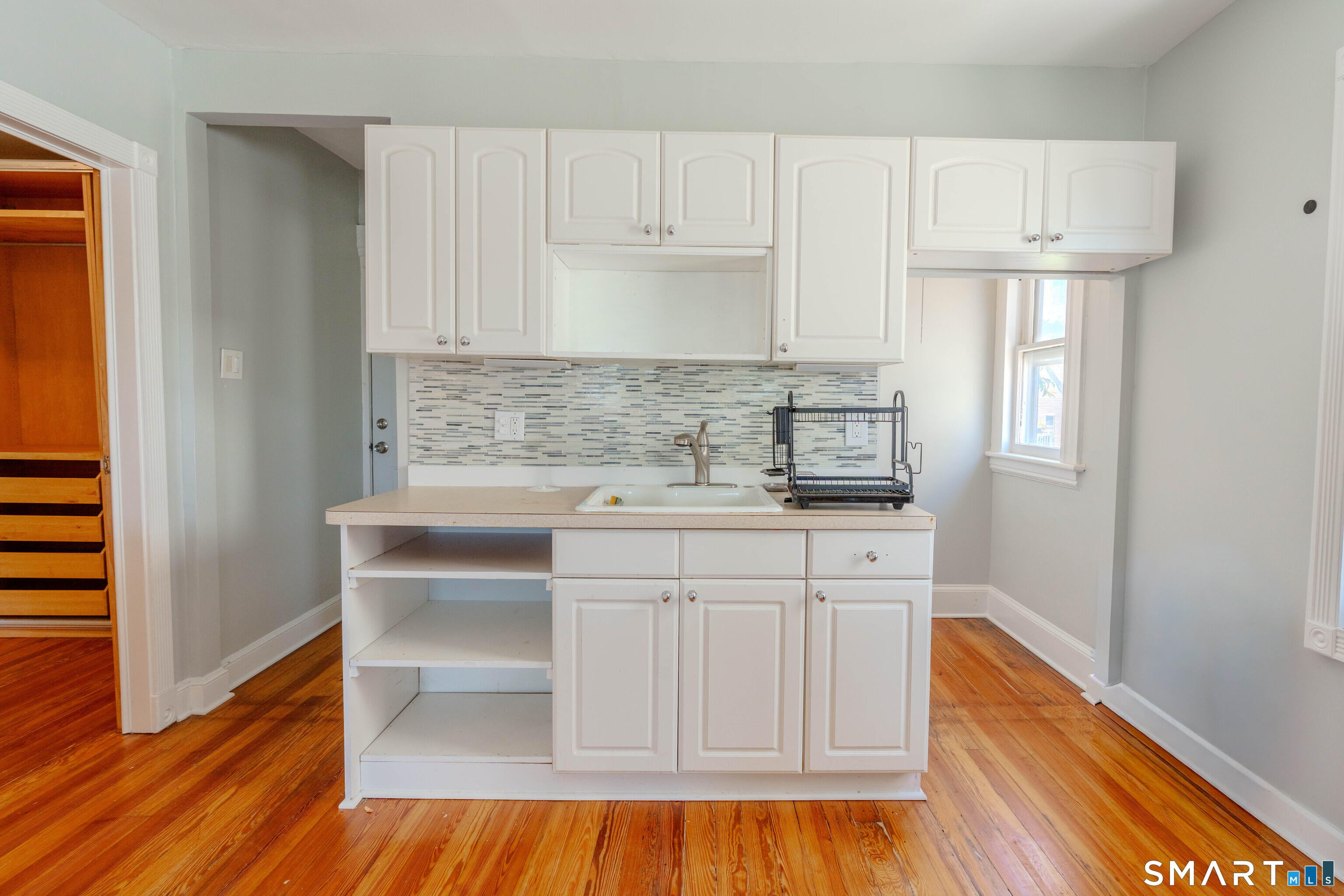 53-55 Davis Avenue Unit: B