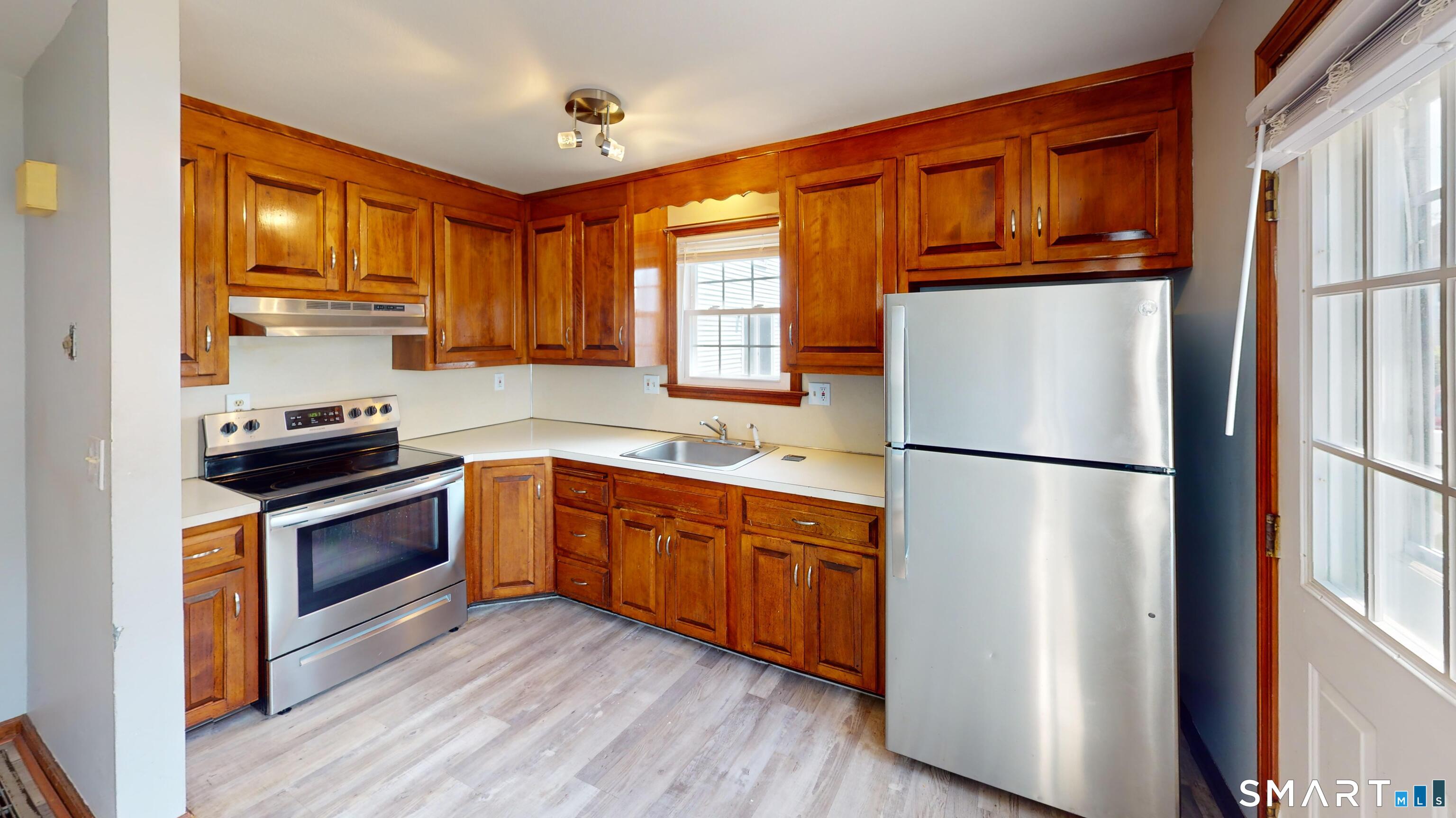 102 Wetherell Street Unit: 11