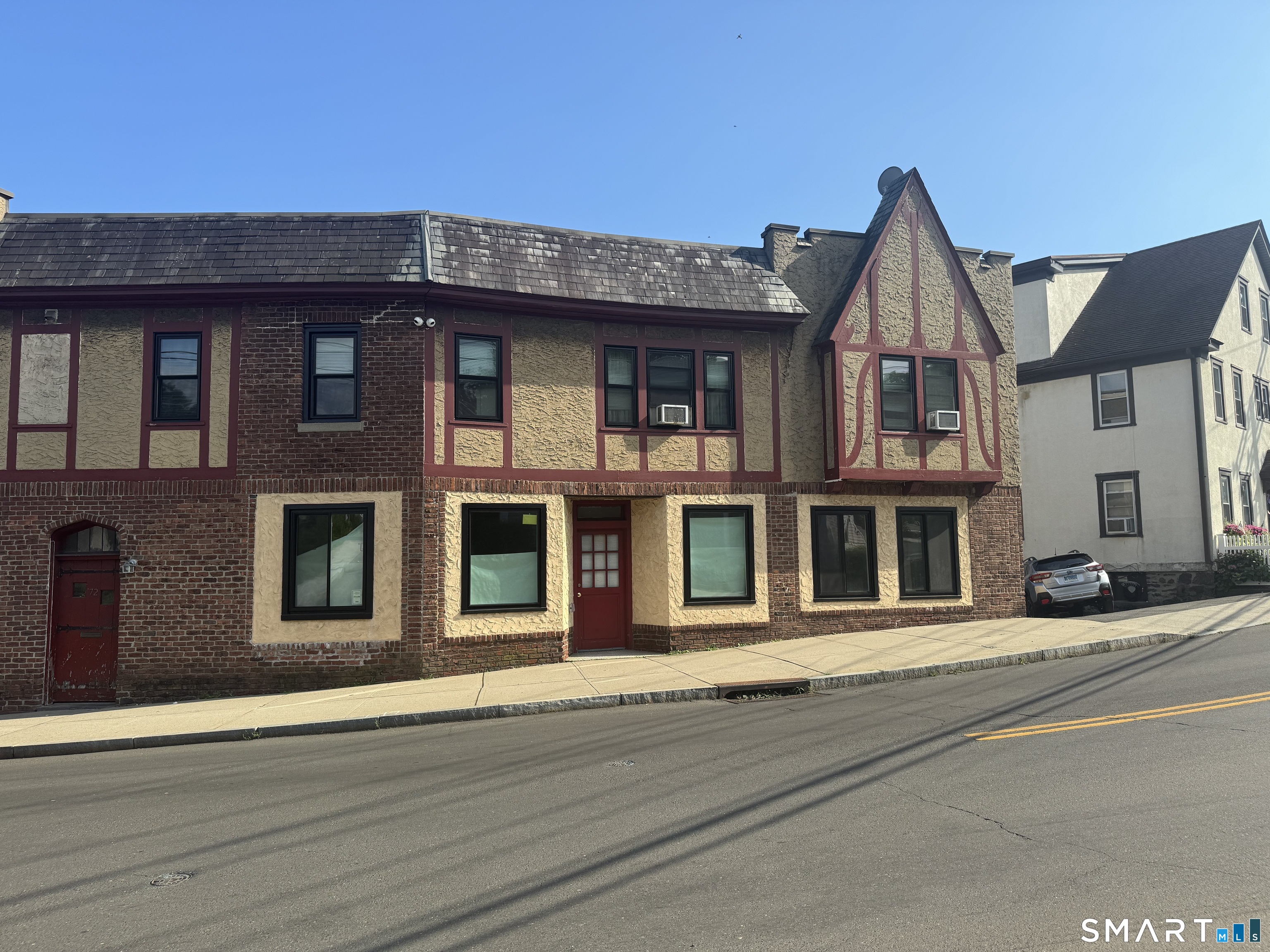 72 Hamilton Avenue