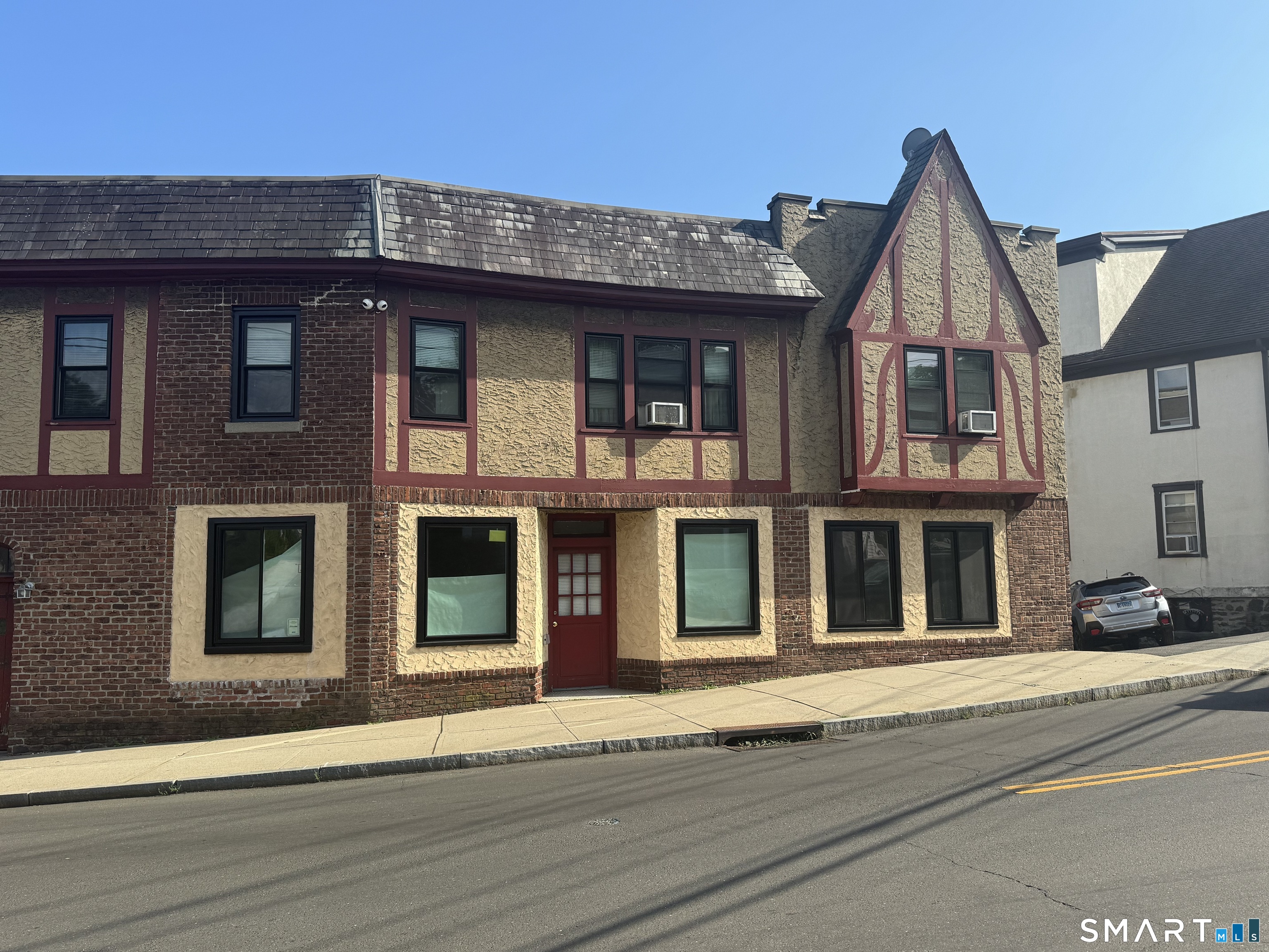 72 Hamilton Avenue