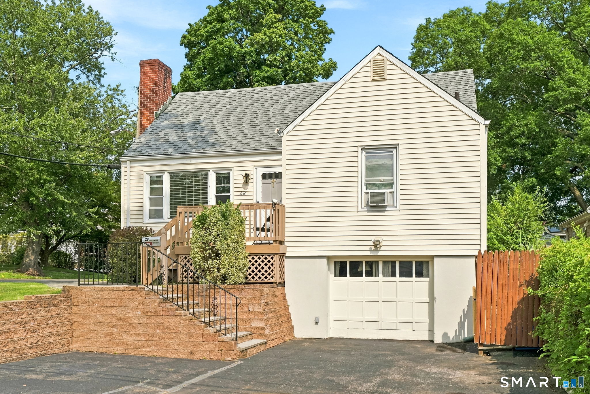 28 Ridgewood Avenue