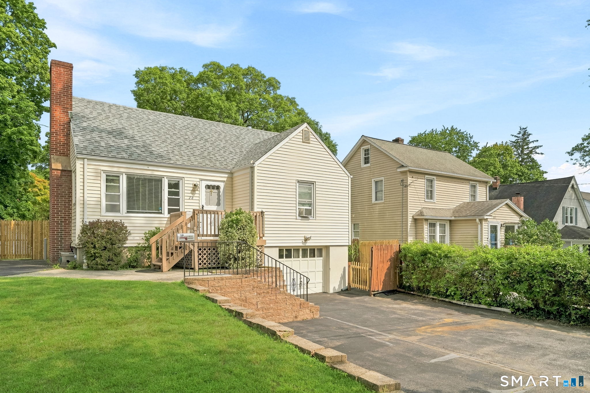 28 Ridgewood Avenue