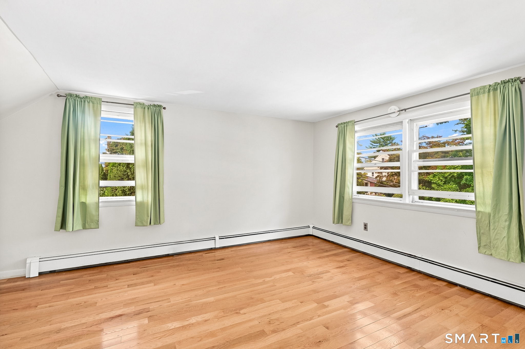 28 Ridgewood Avenue