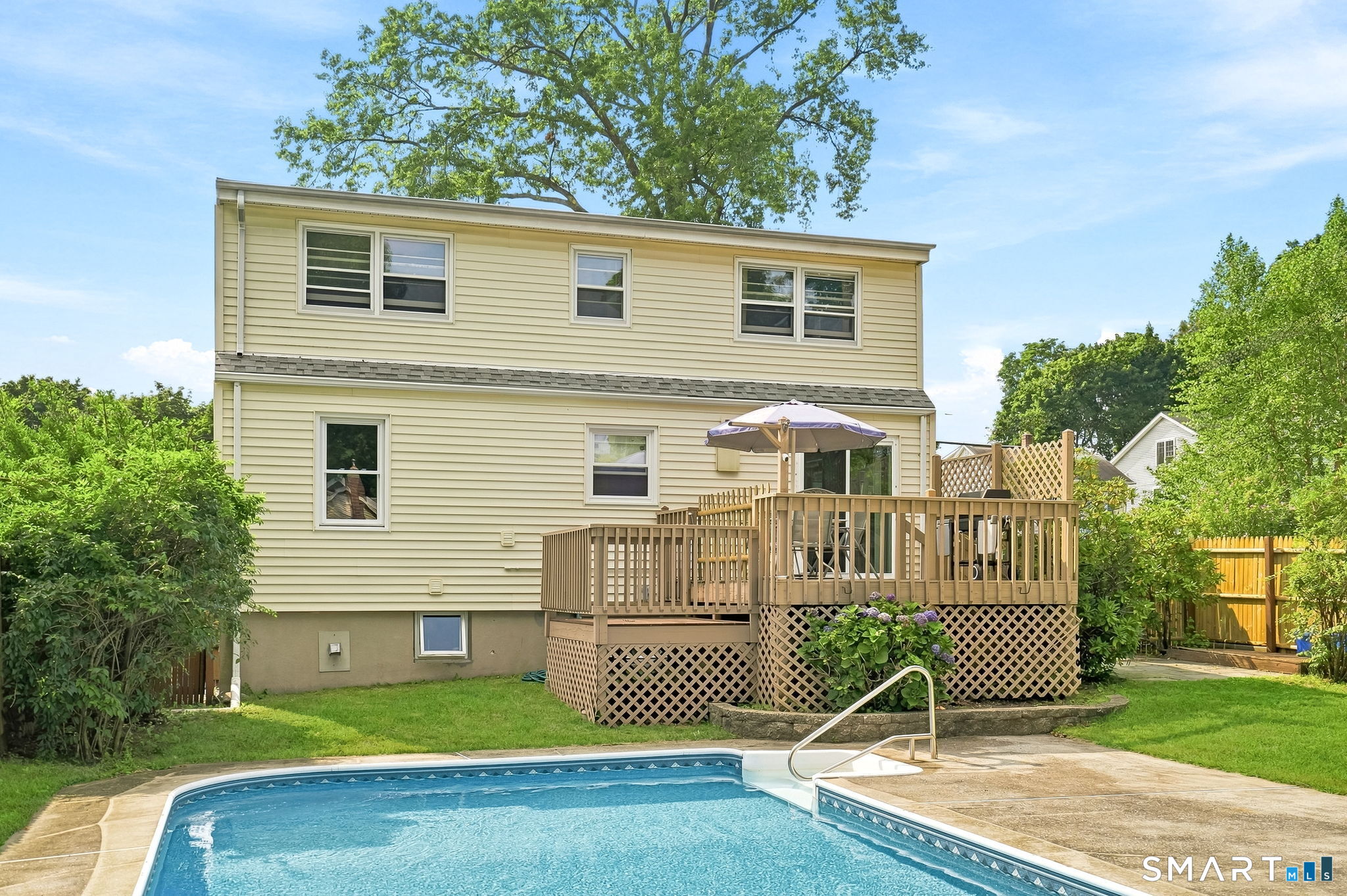 28 Ridgewood Avenue