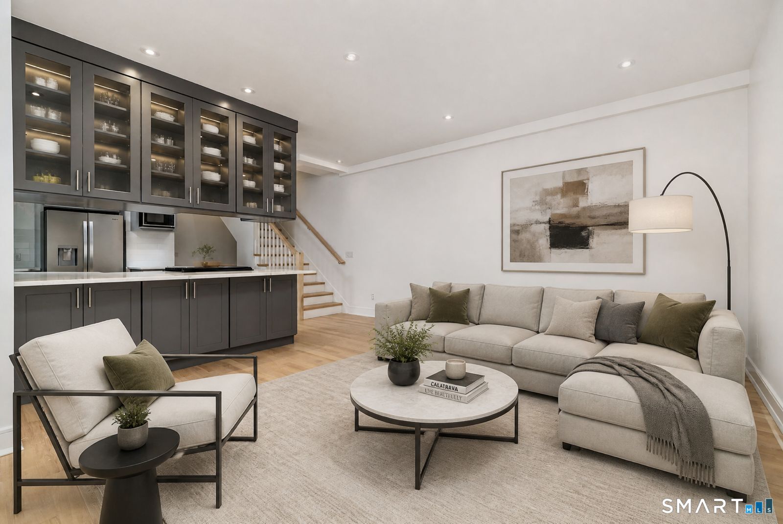 1911 Summer Street Unit: 2