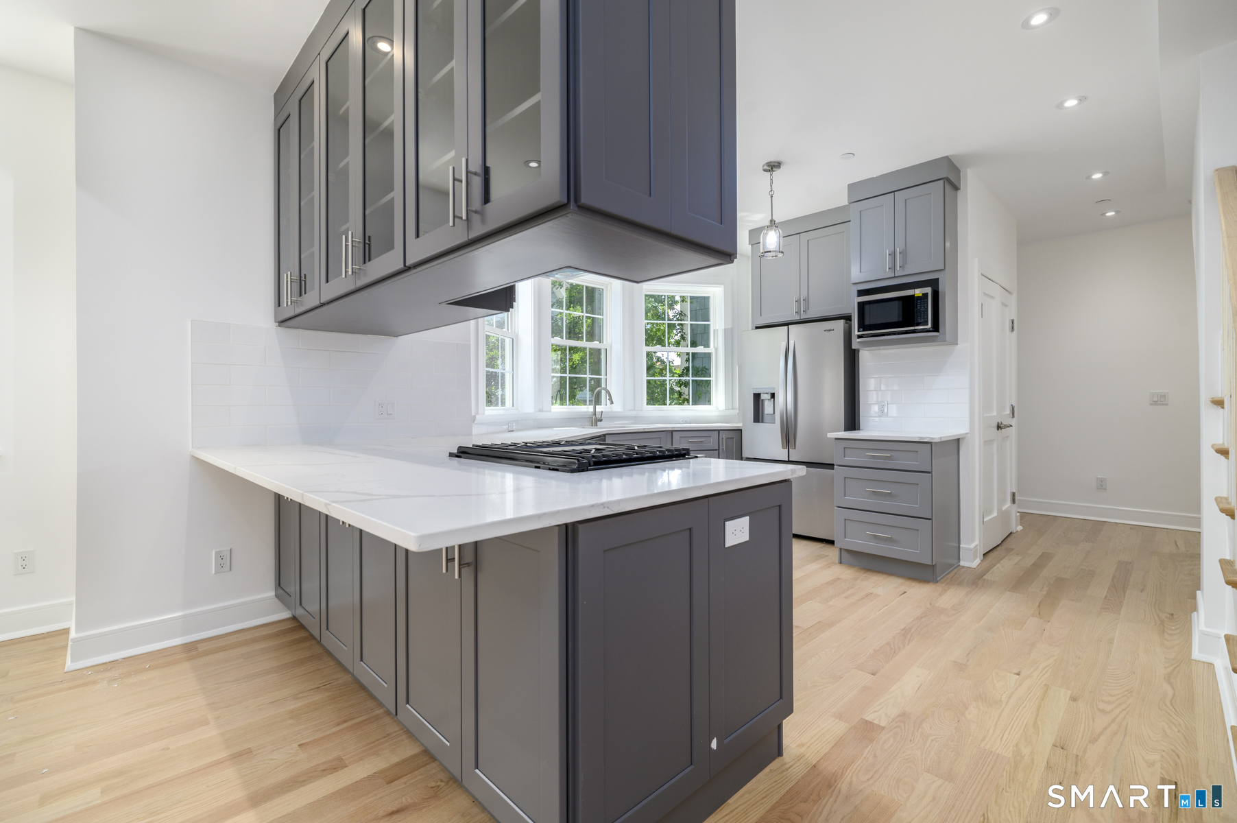 1911 Summer Street Unit: 2