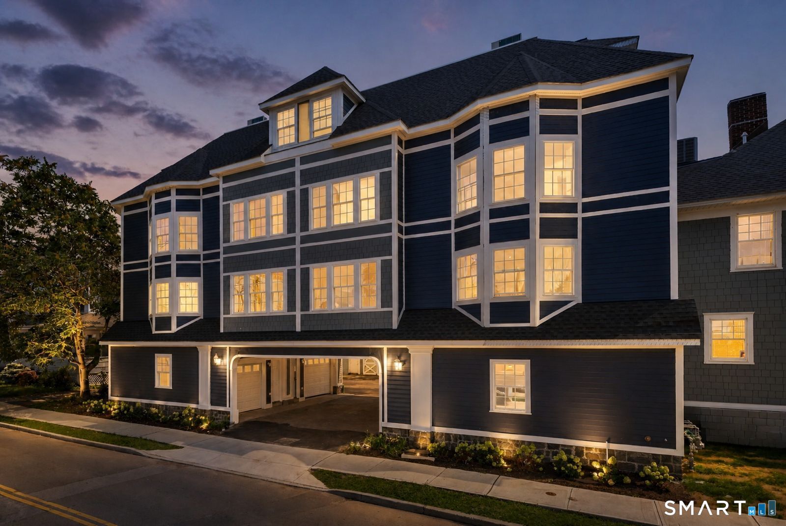1911 Summer Street Unit: 2