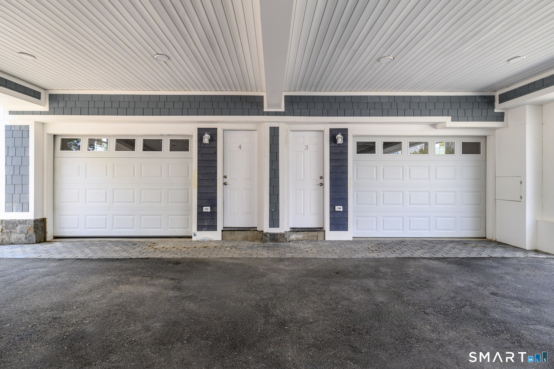 1911 Summer Street Unit: 2