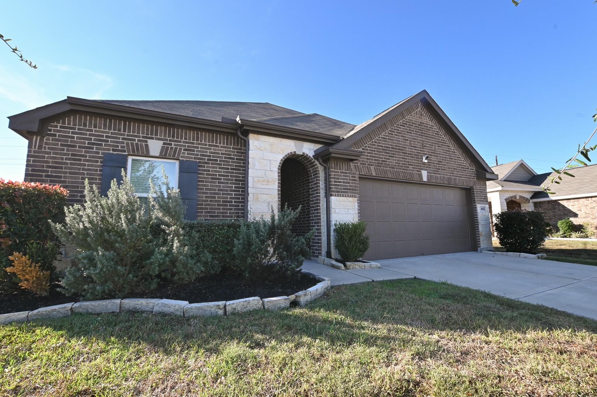 5920 Bluebonnet Lane