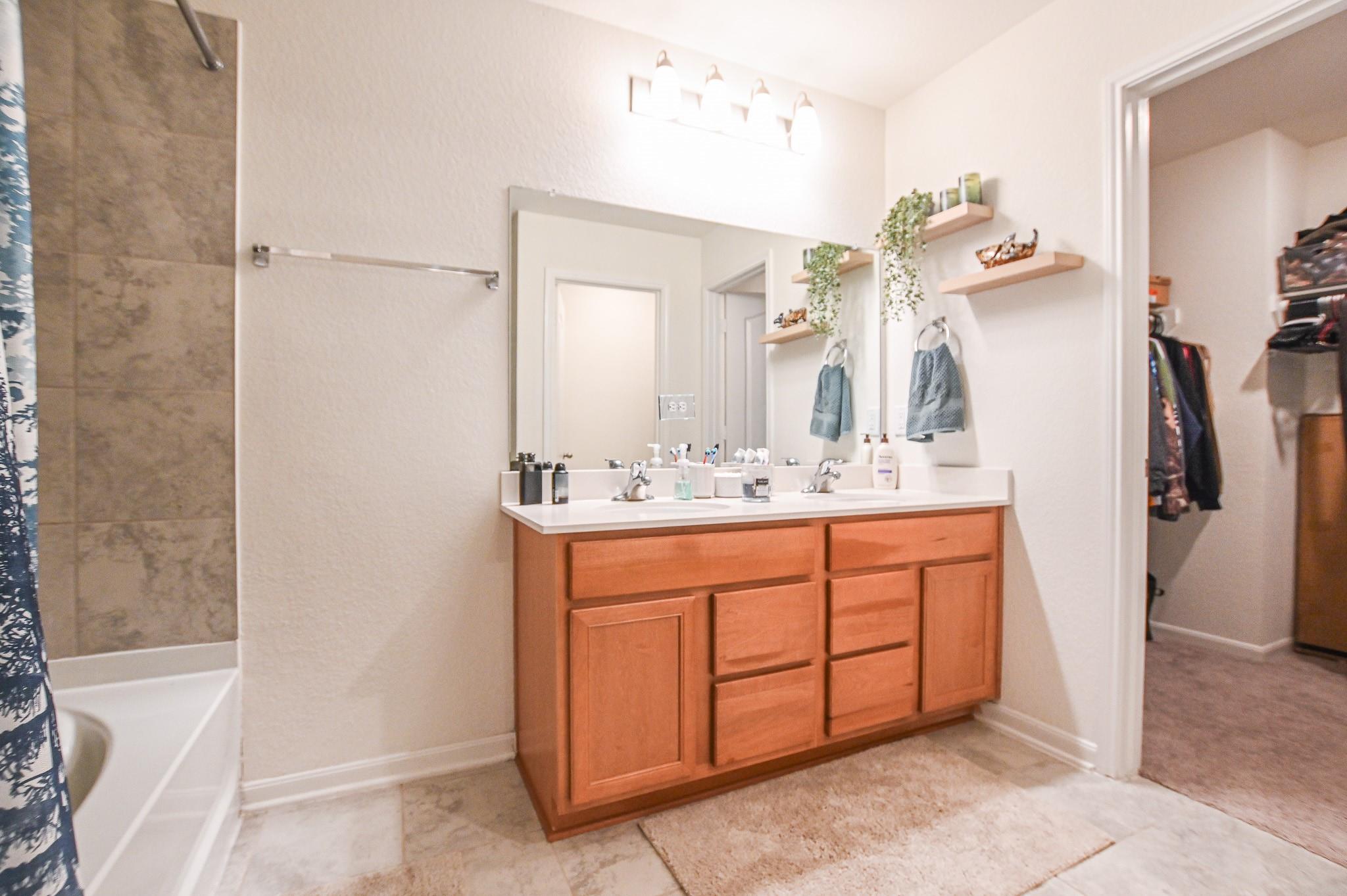 5920 Bluebonnet Lane