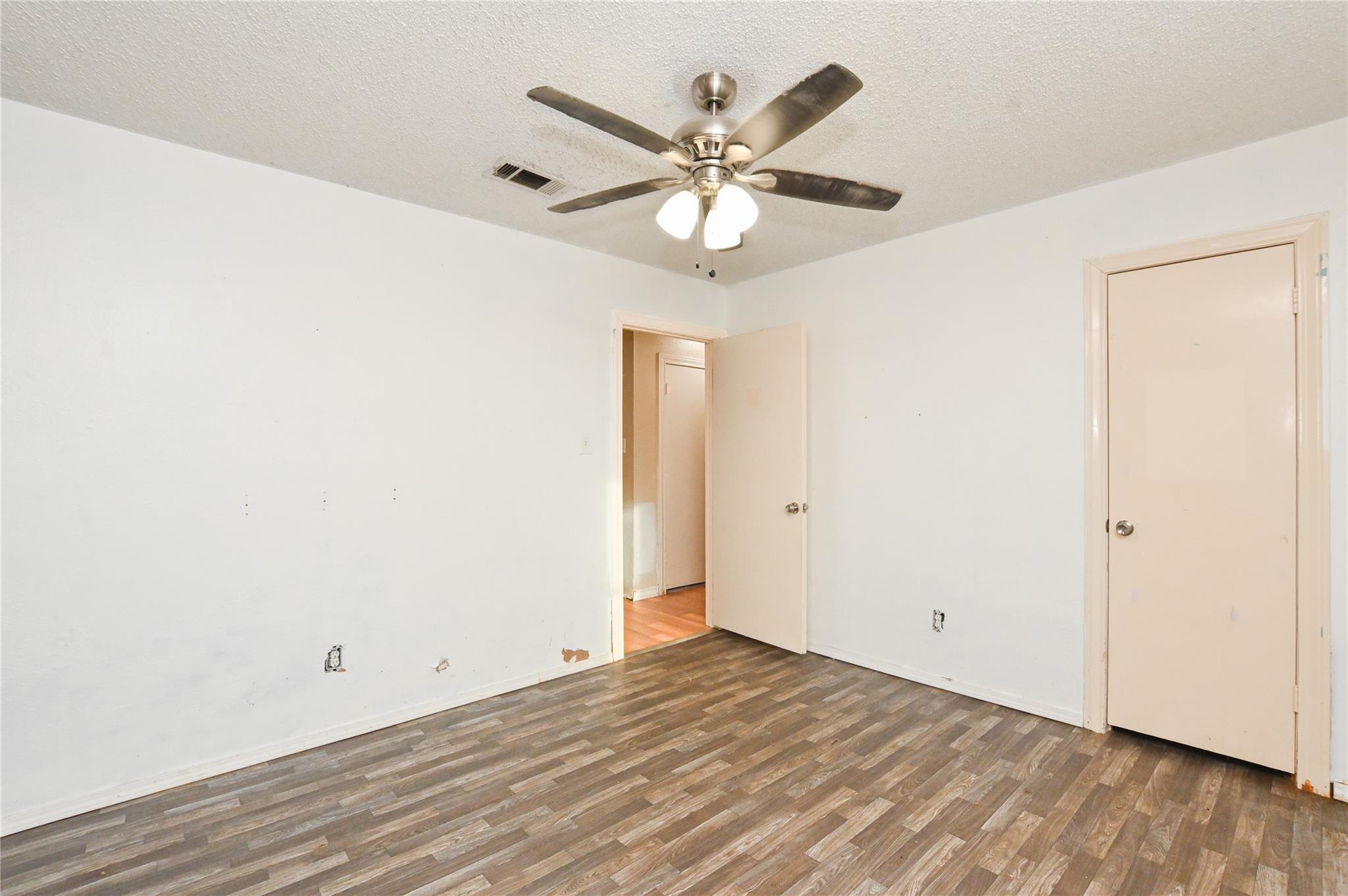 7301 Avenue L 1/2