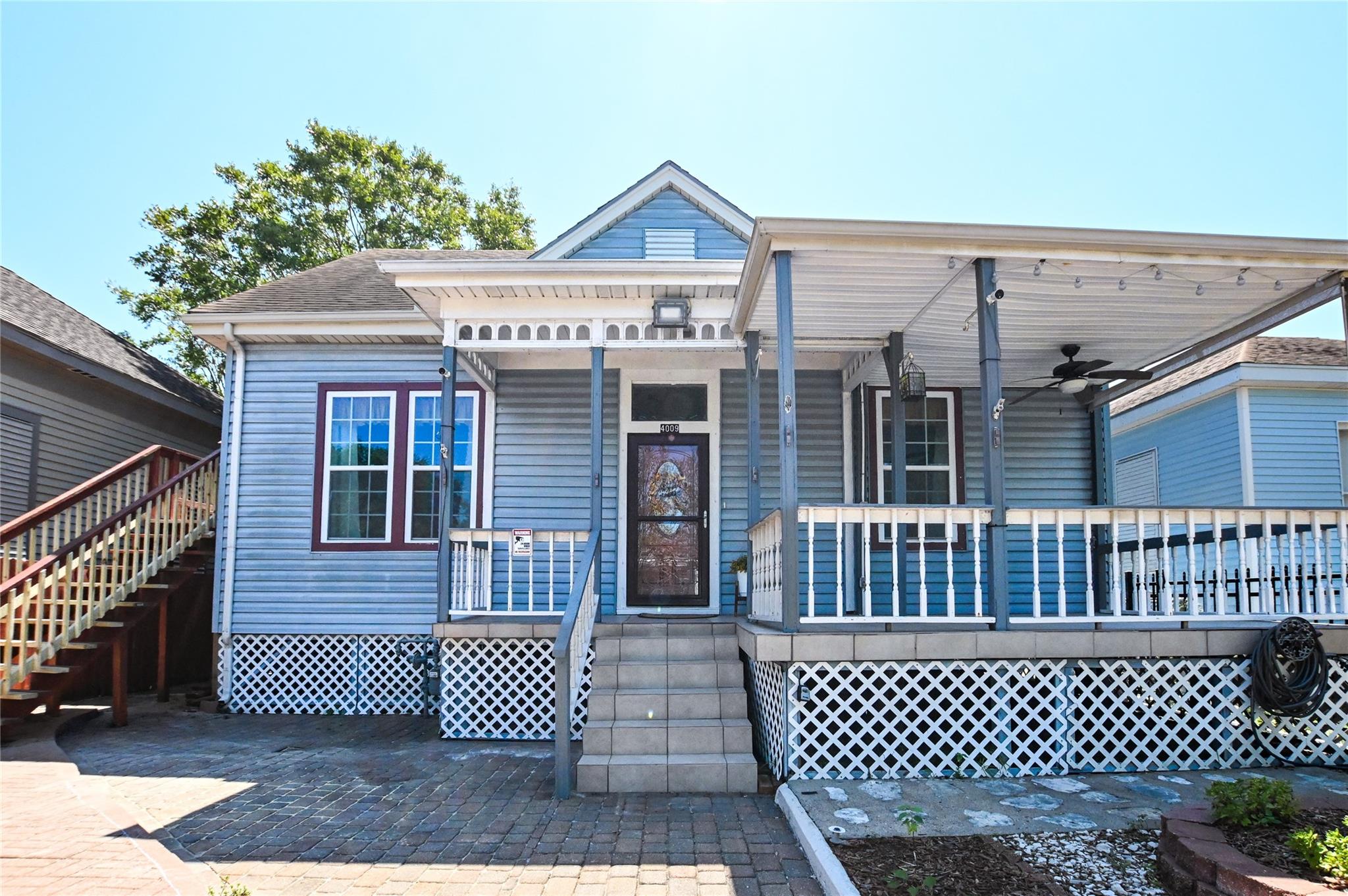 4009 Avenue O Unit: Front