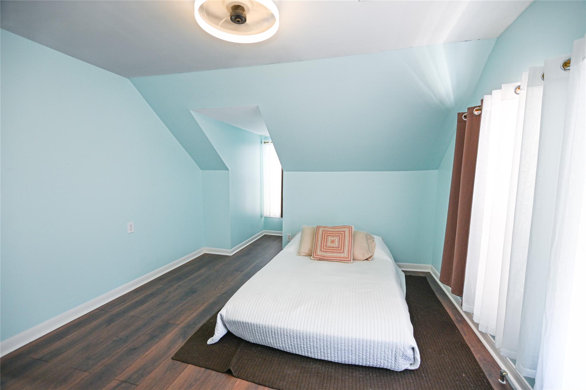4009 Avenue O Unit: Front