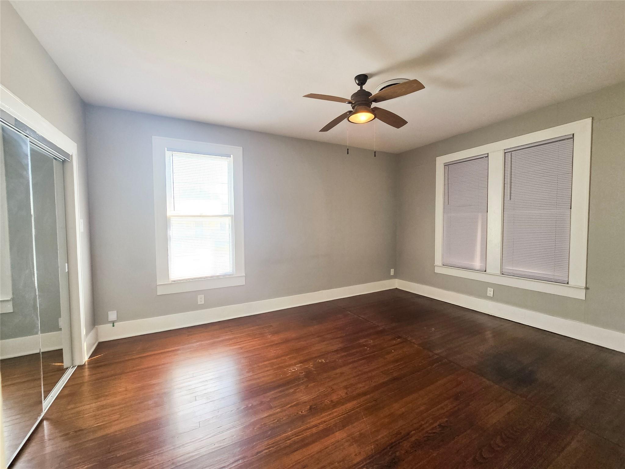 4302 Avenue Q 1/2