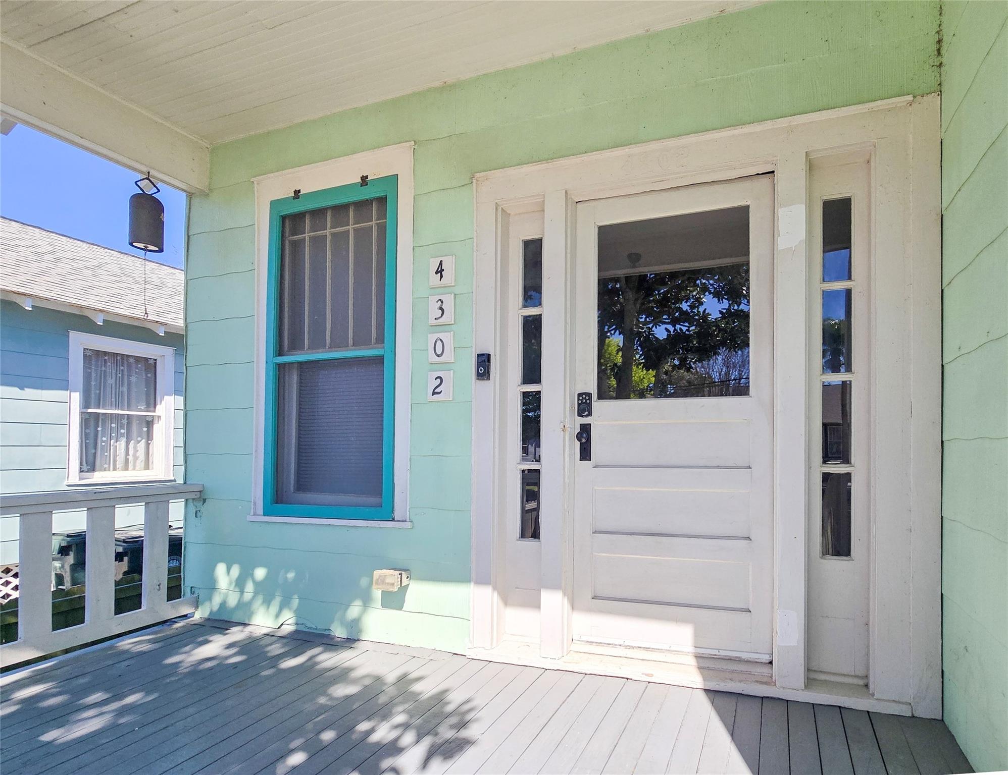 4302 Avenue Q 1/2