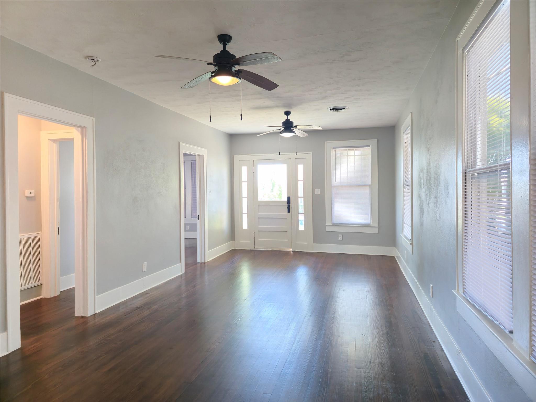 4302 Avenue Q 1/2