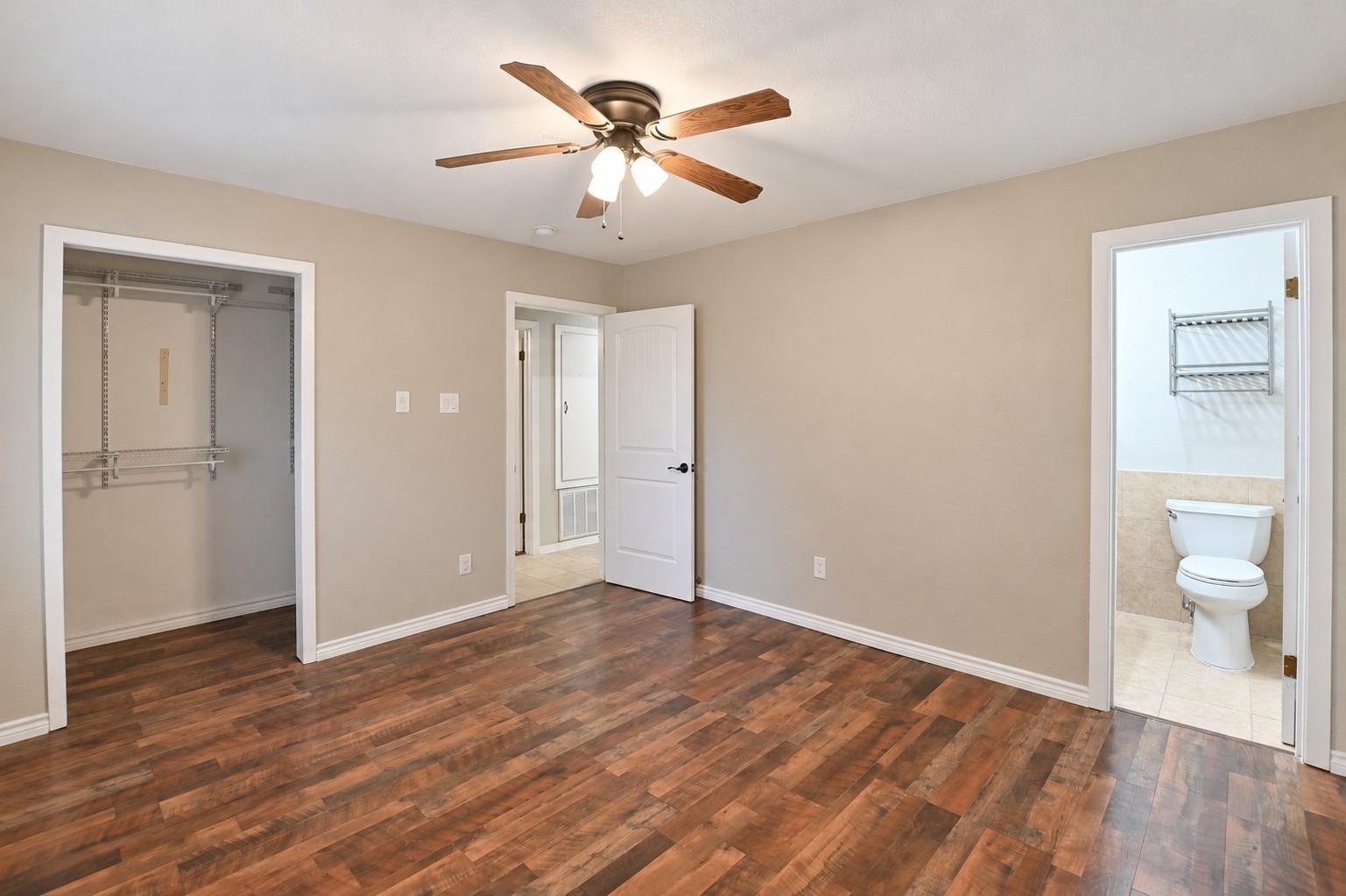 102 S Noble Road
