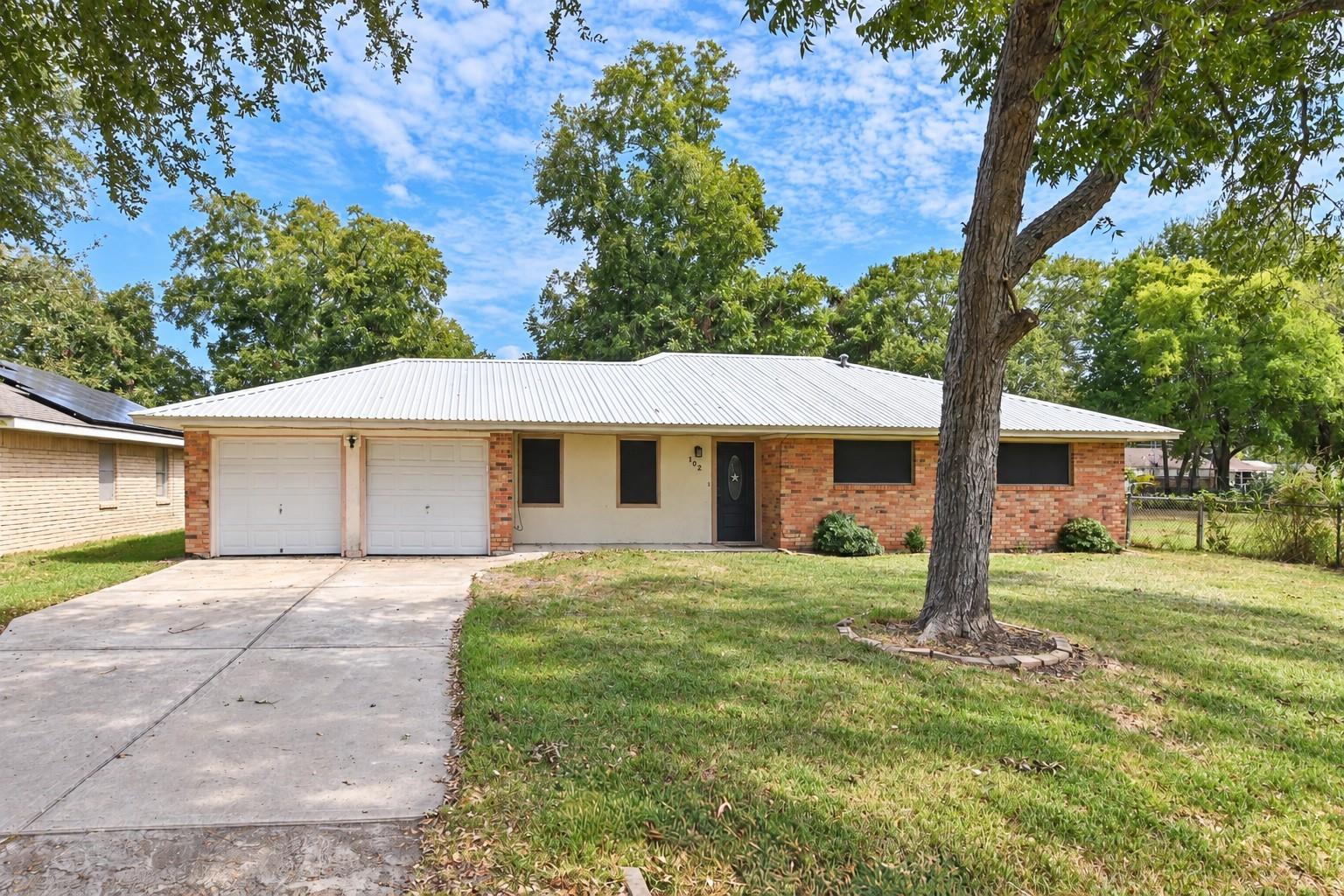 102 S Noble Road