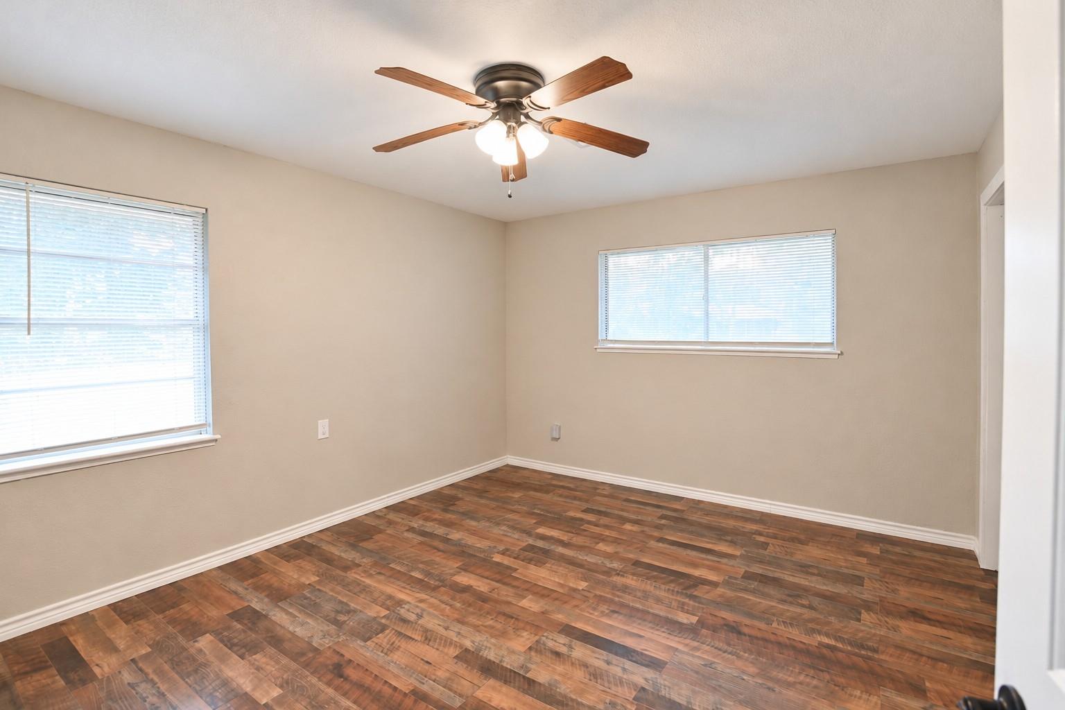 102 S Noble Road