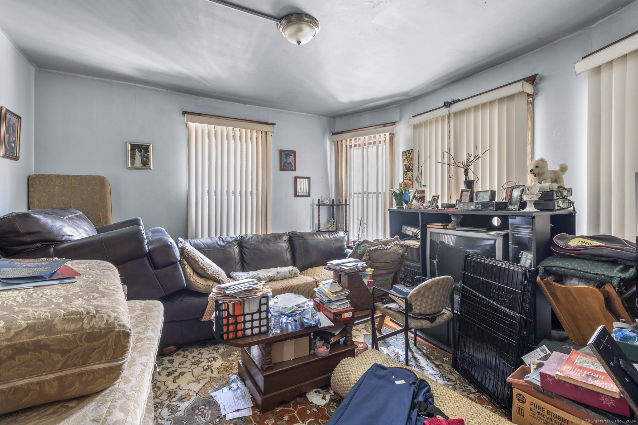 374-376 Laurel Avenue