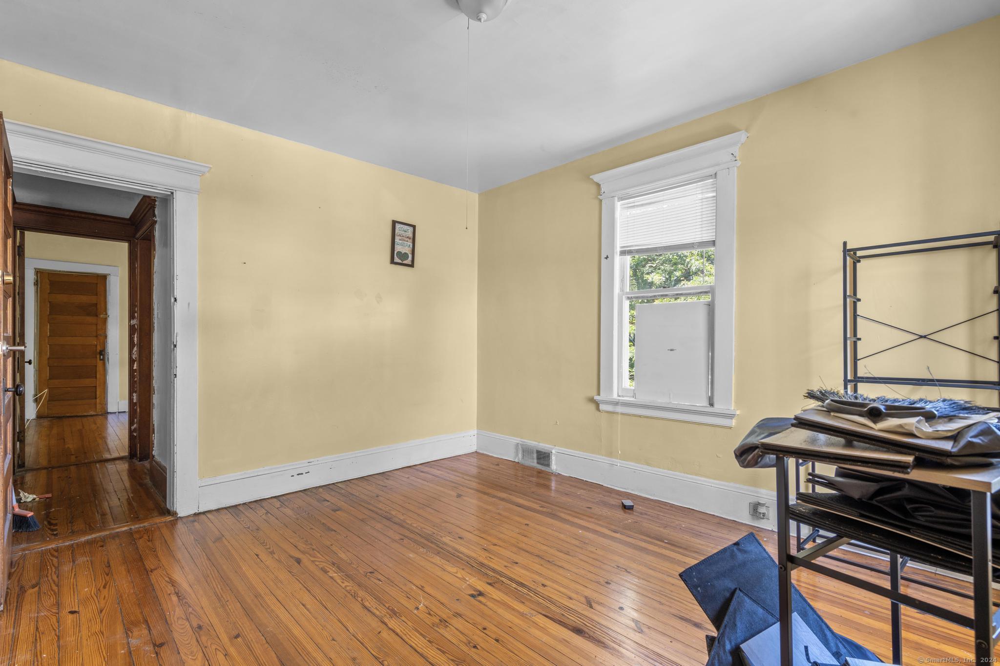 374-376 Laurel Avenue