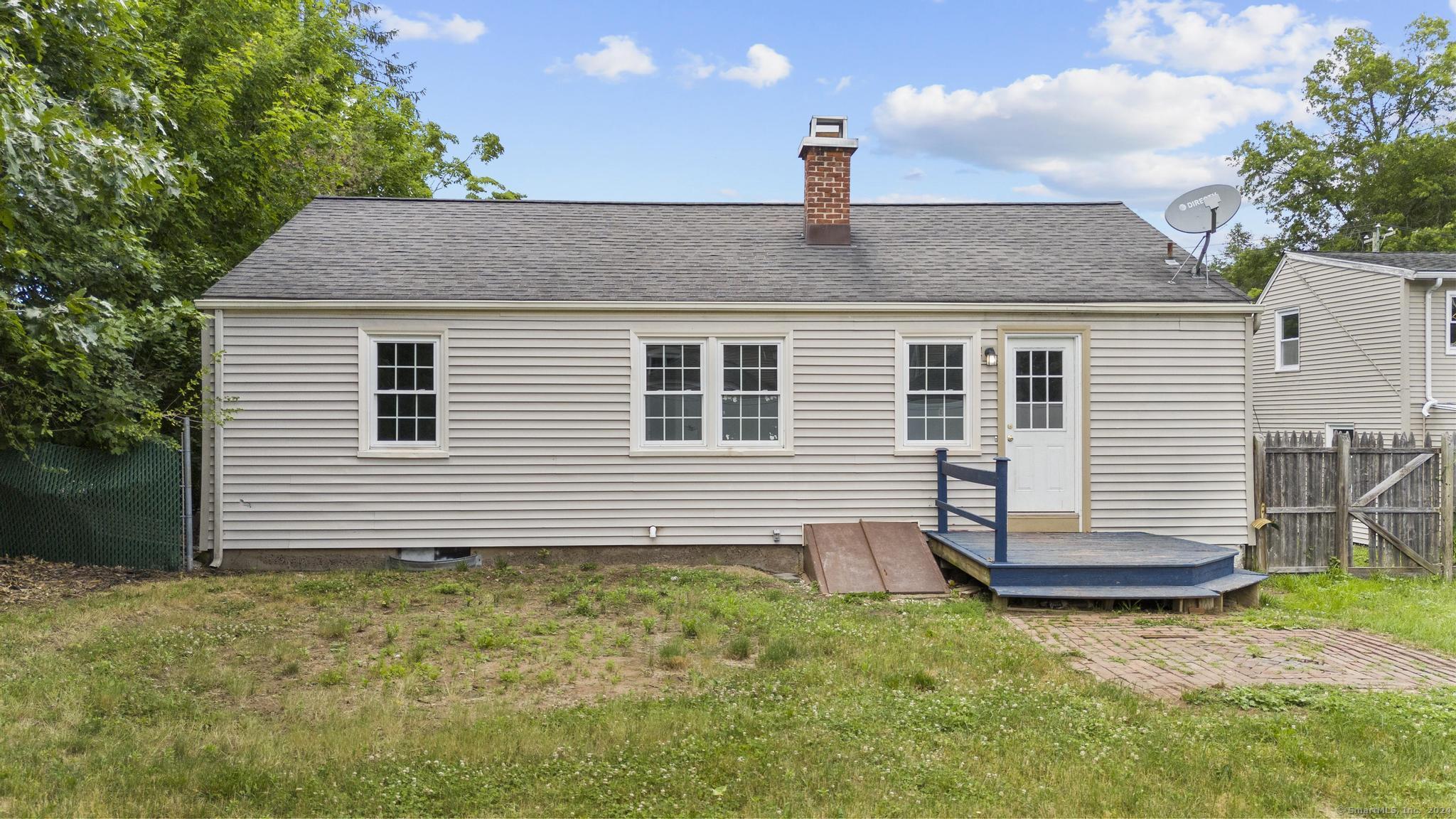 25 Ives Street