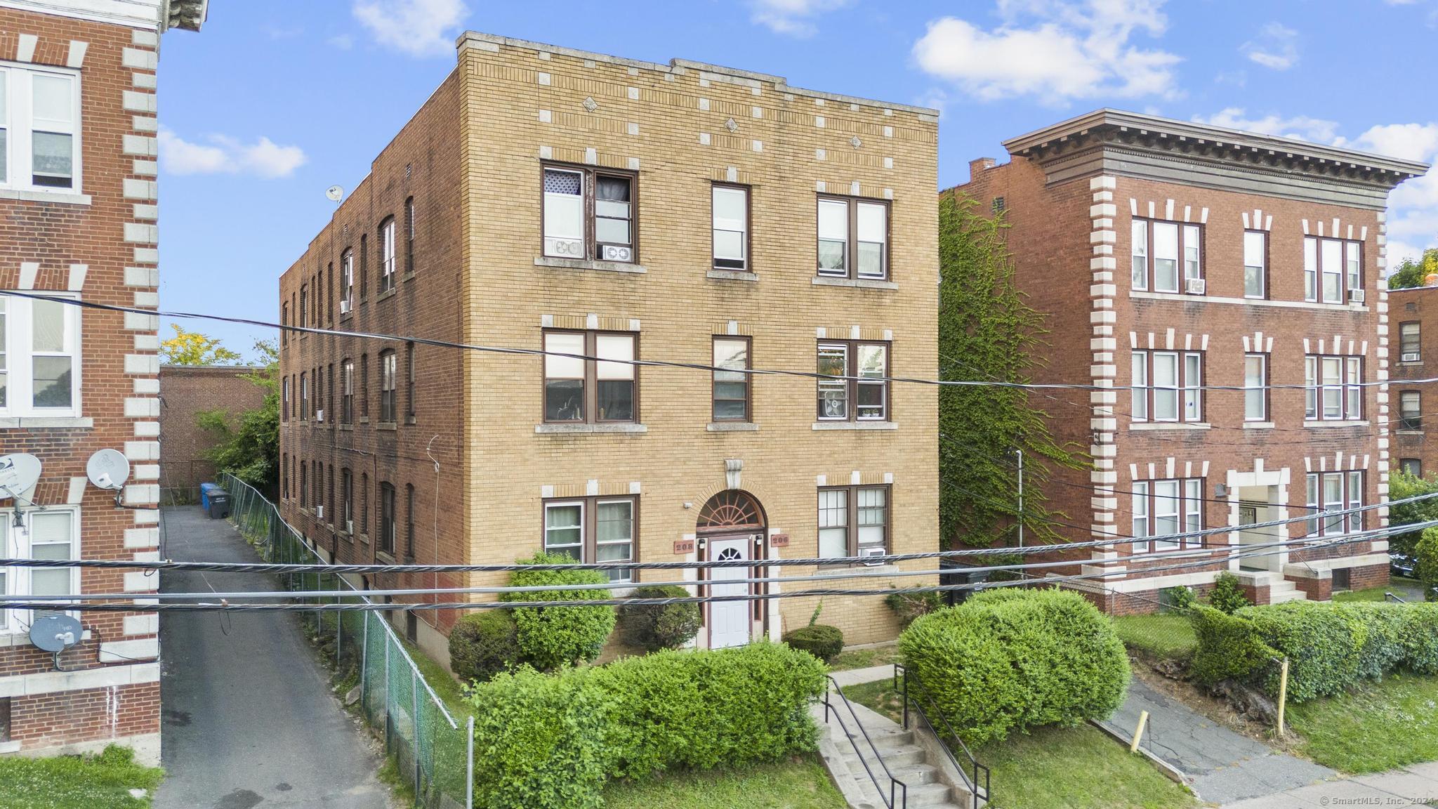 206 Hamilton Street