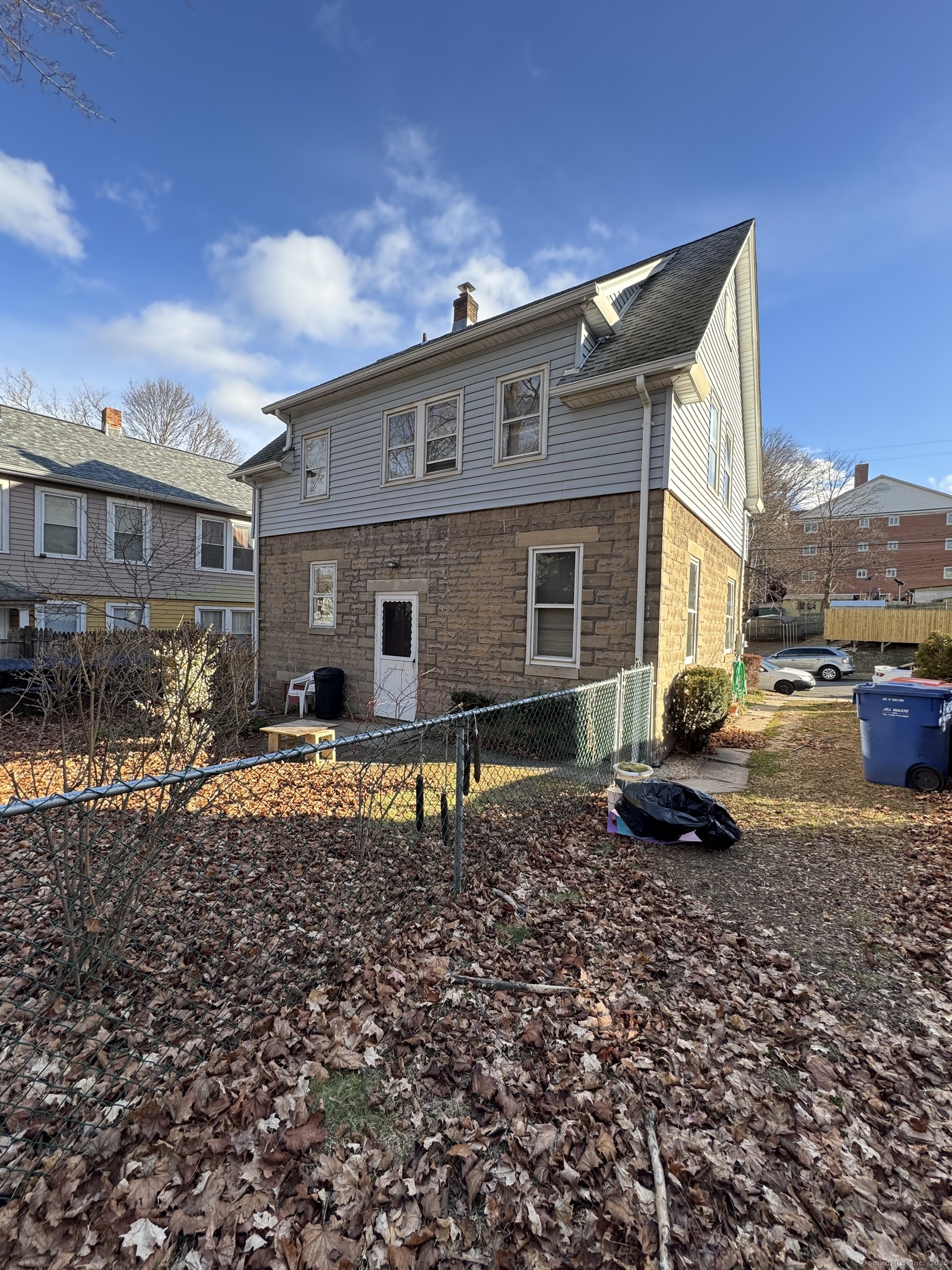 60 Putnam Street