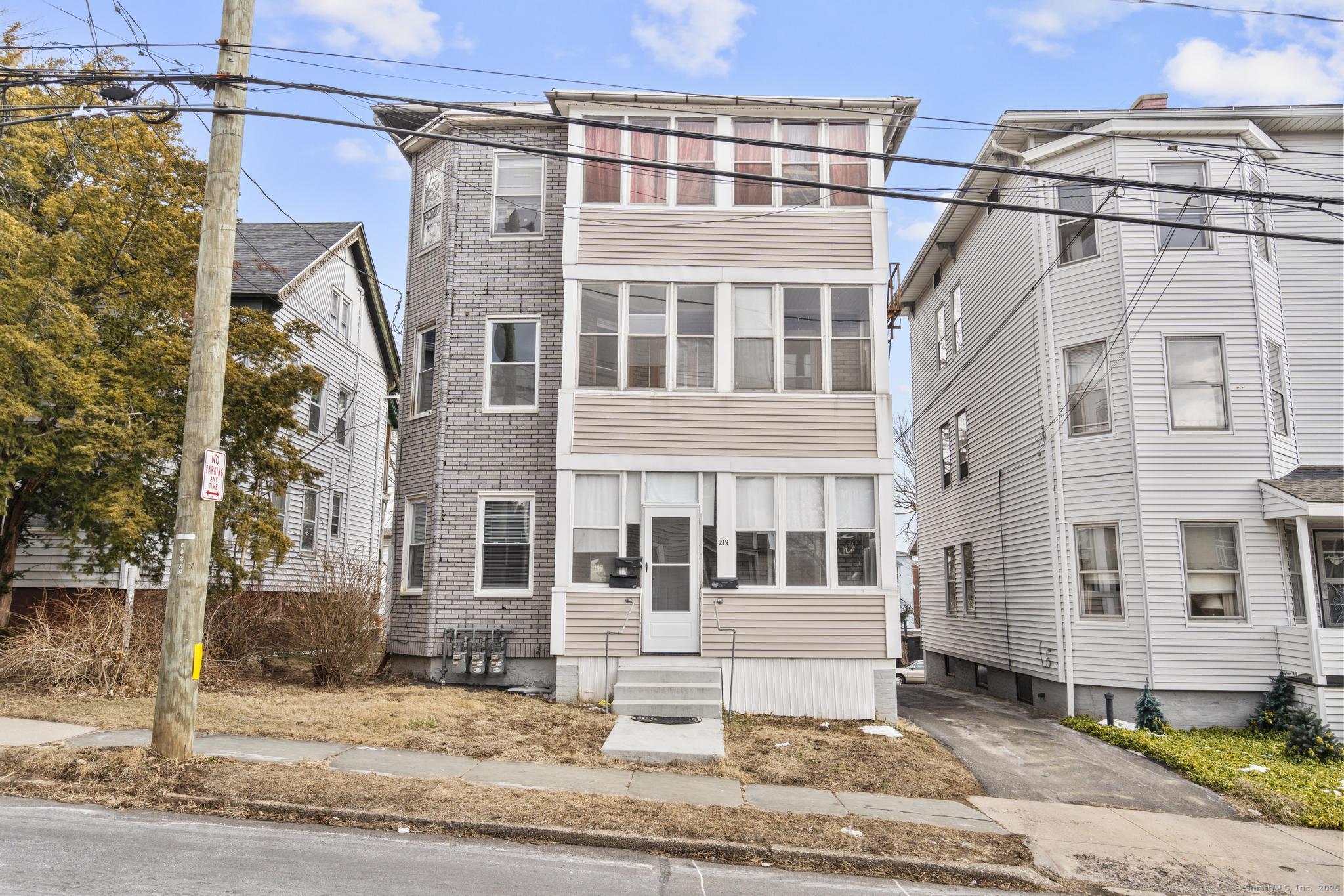 219 Curtis Street