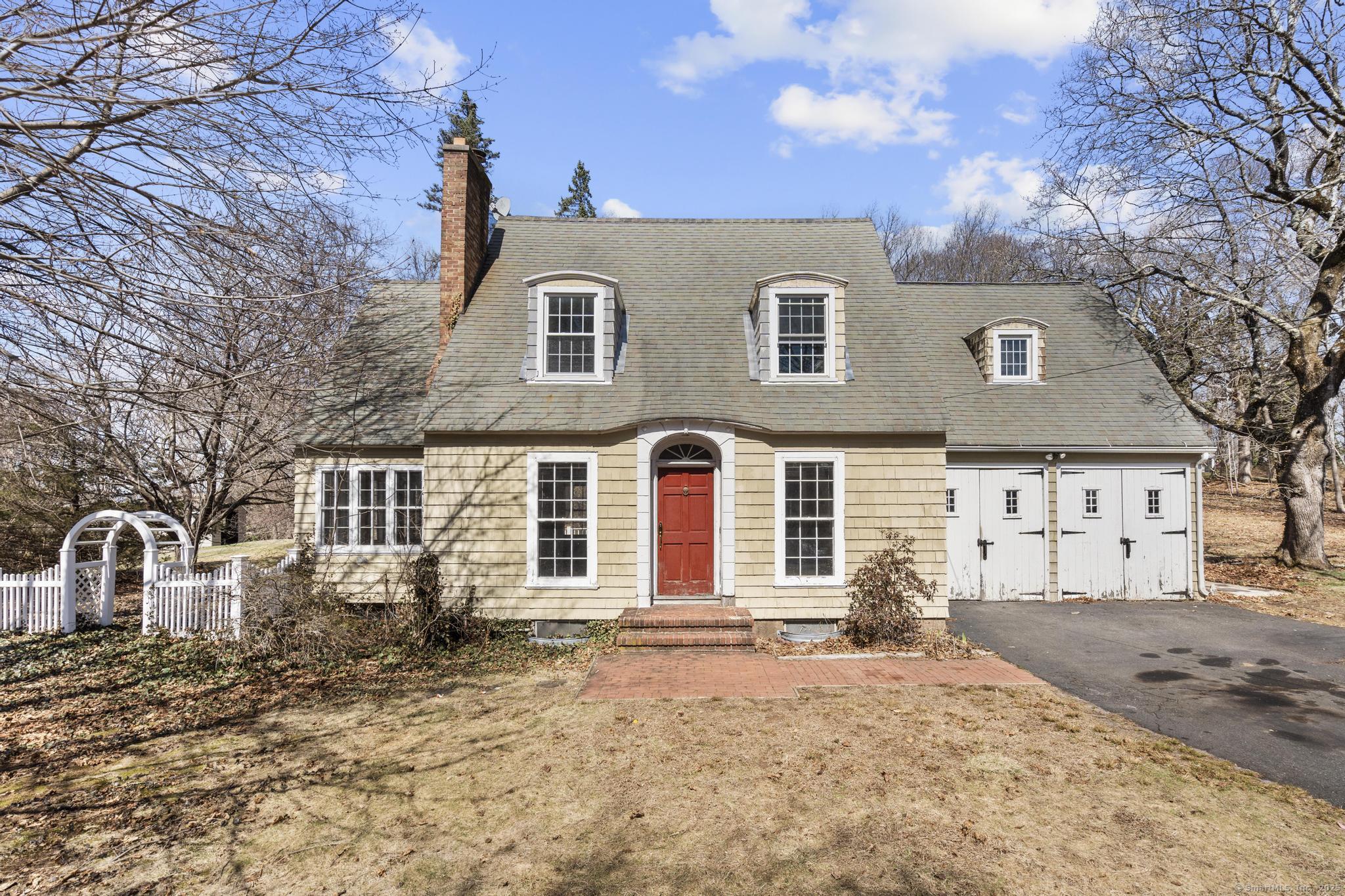 1166 Middletown Avenue