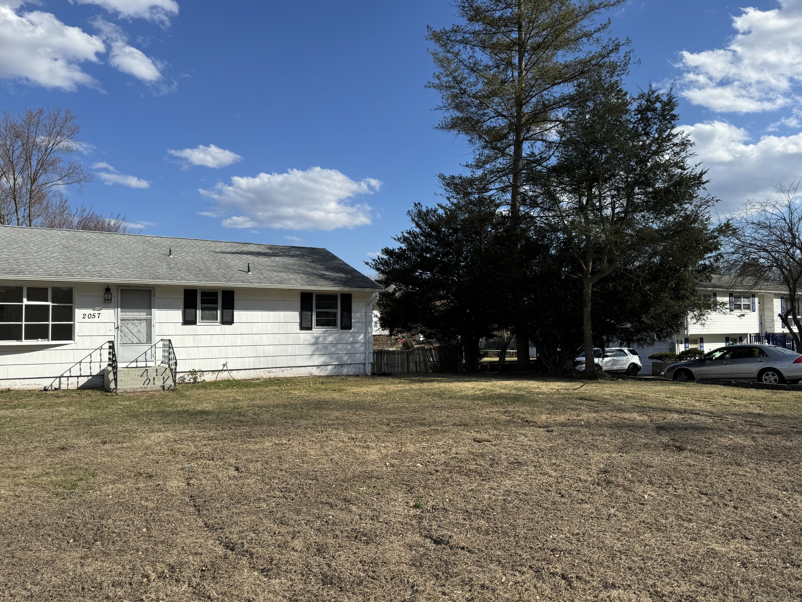 2057 Hartford Turnpike