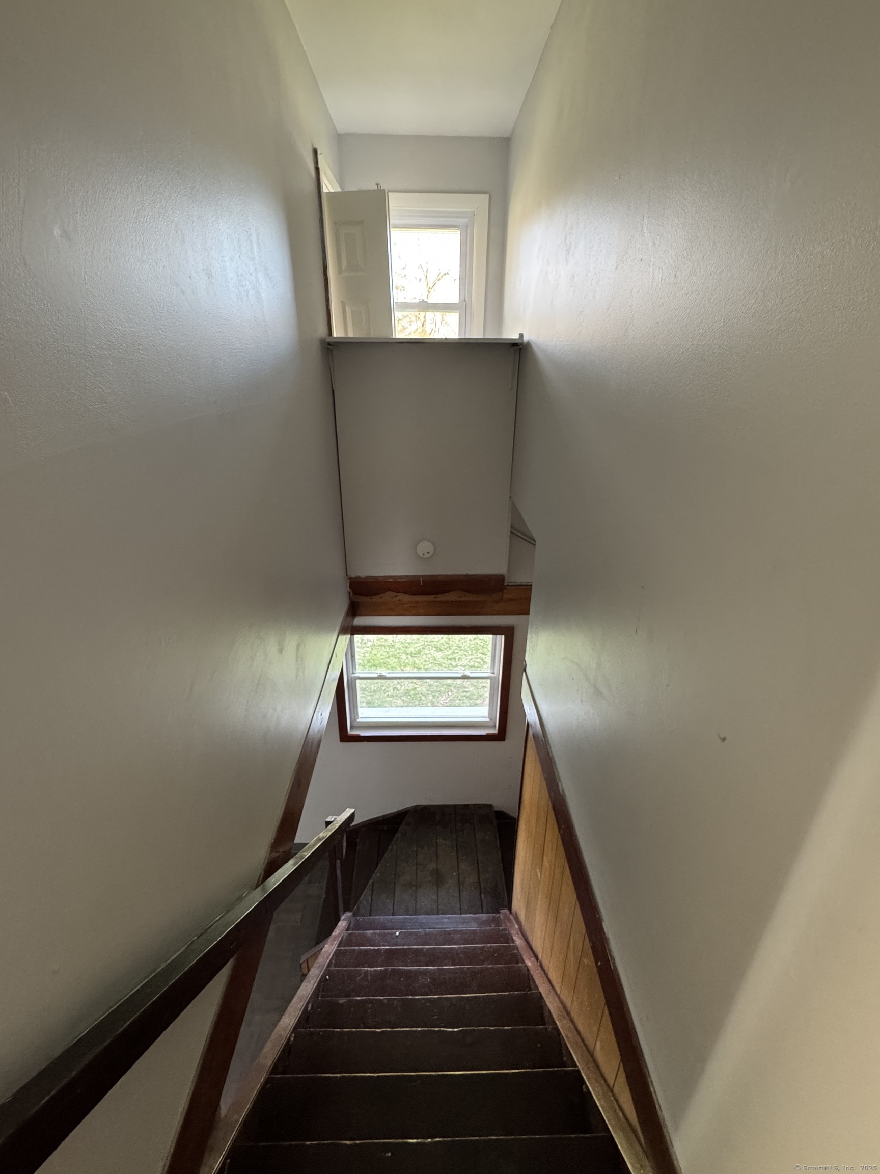 2057 Hartford Turnpike