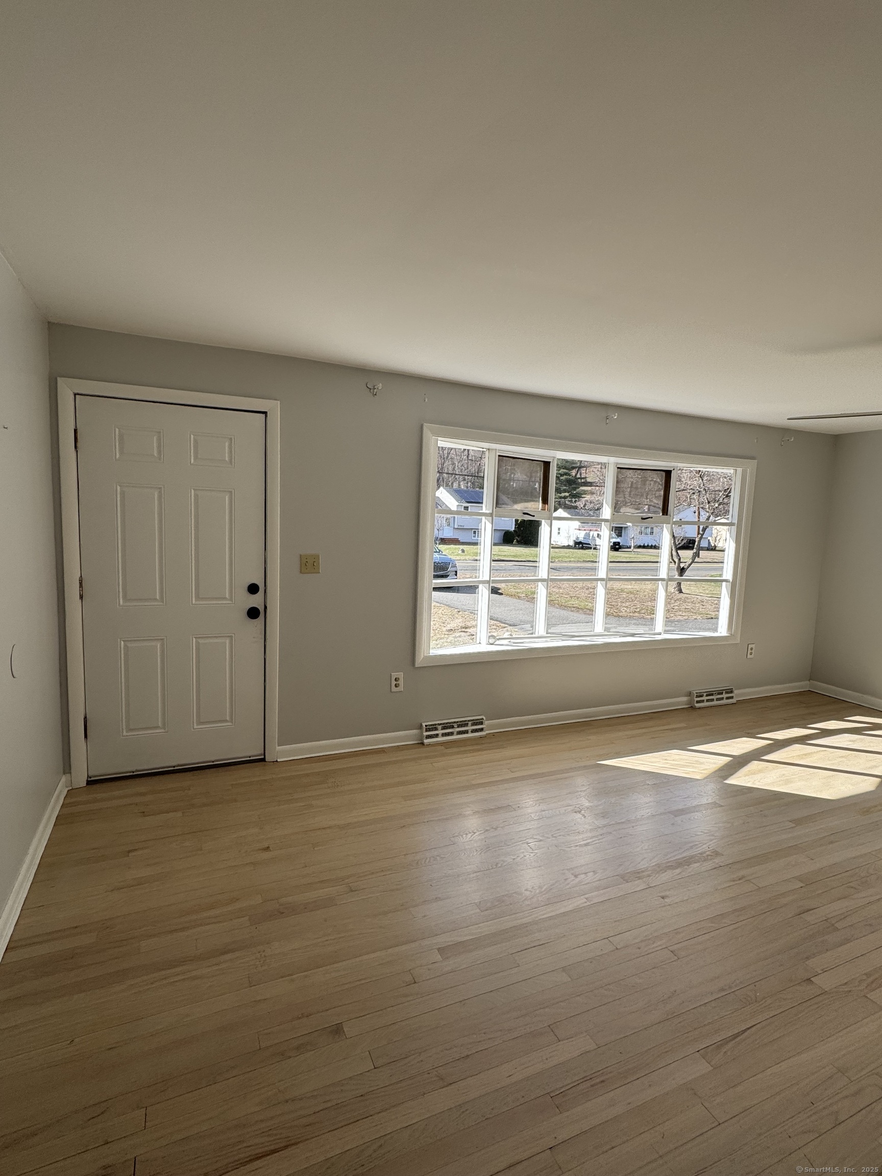 2057 Hartford Turnpike