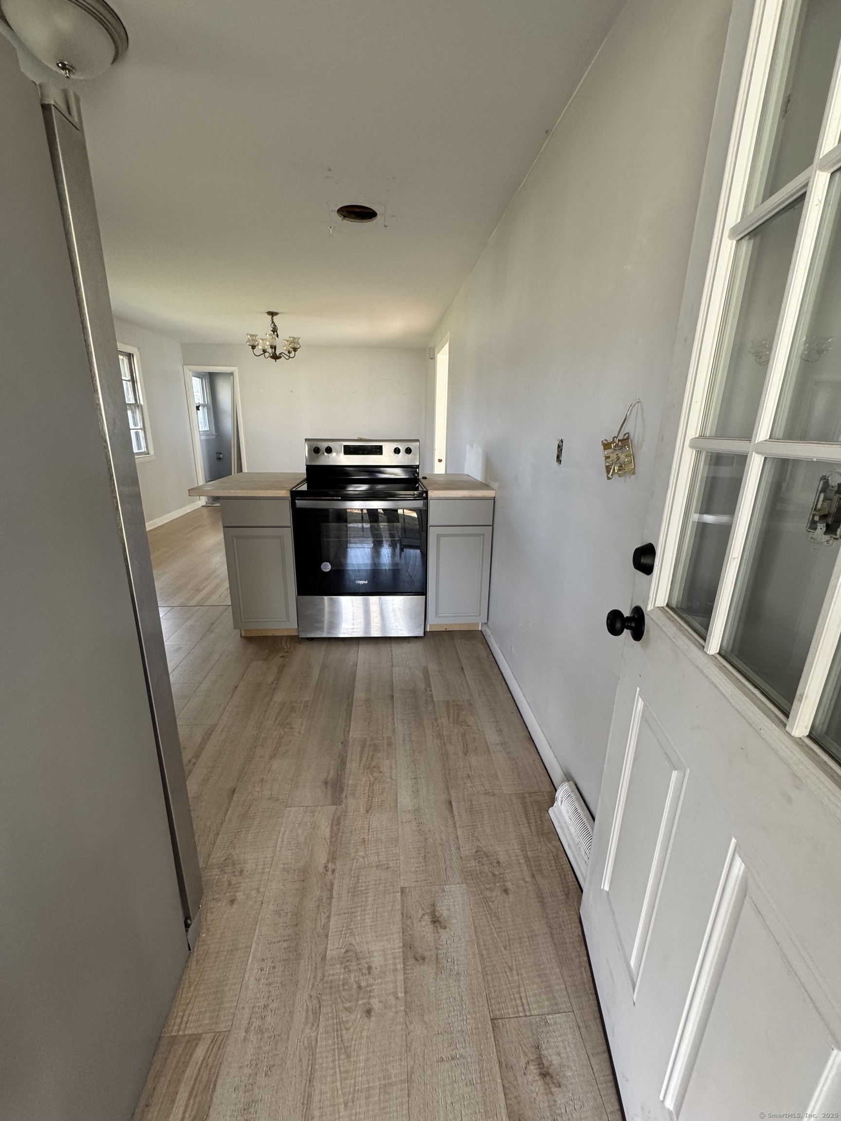 2057 Hartford Turnpike