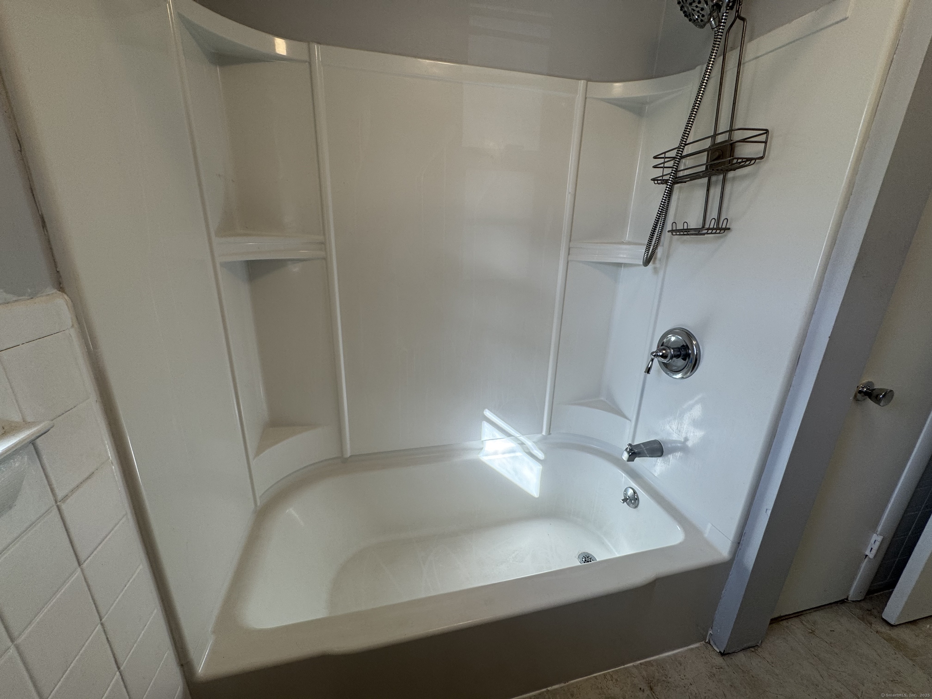 2057 Hartford Turnpike