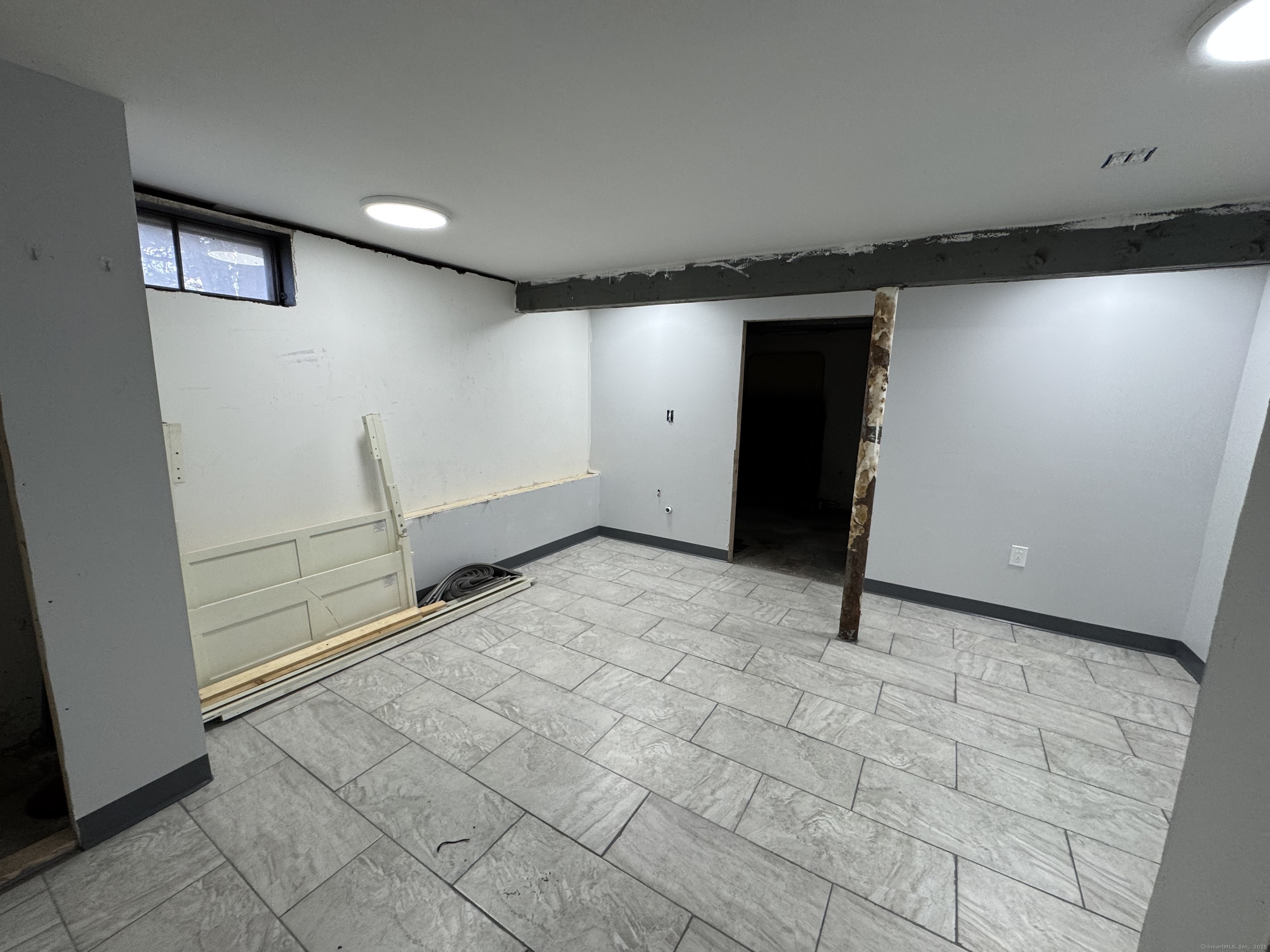 2057 Hartford Turnpike