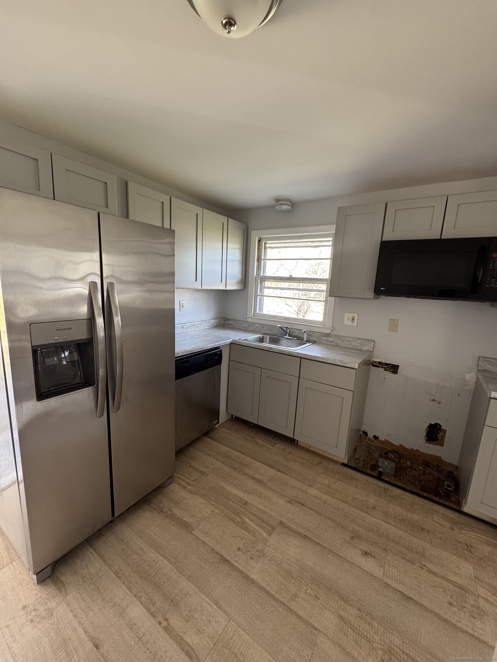 2057 Hartford Turnpike