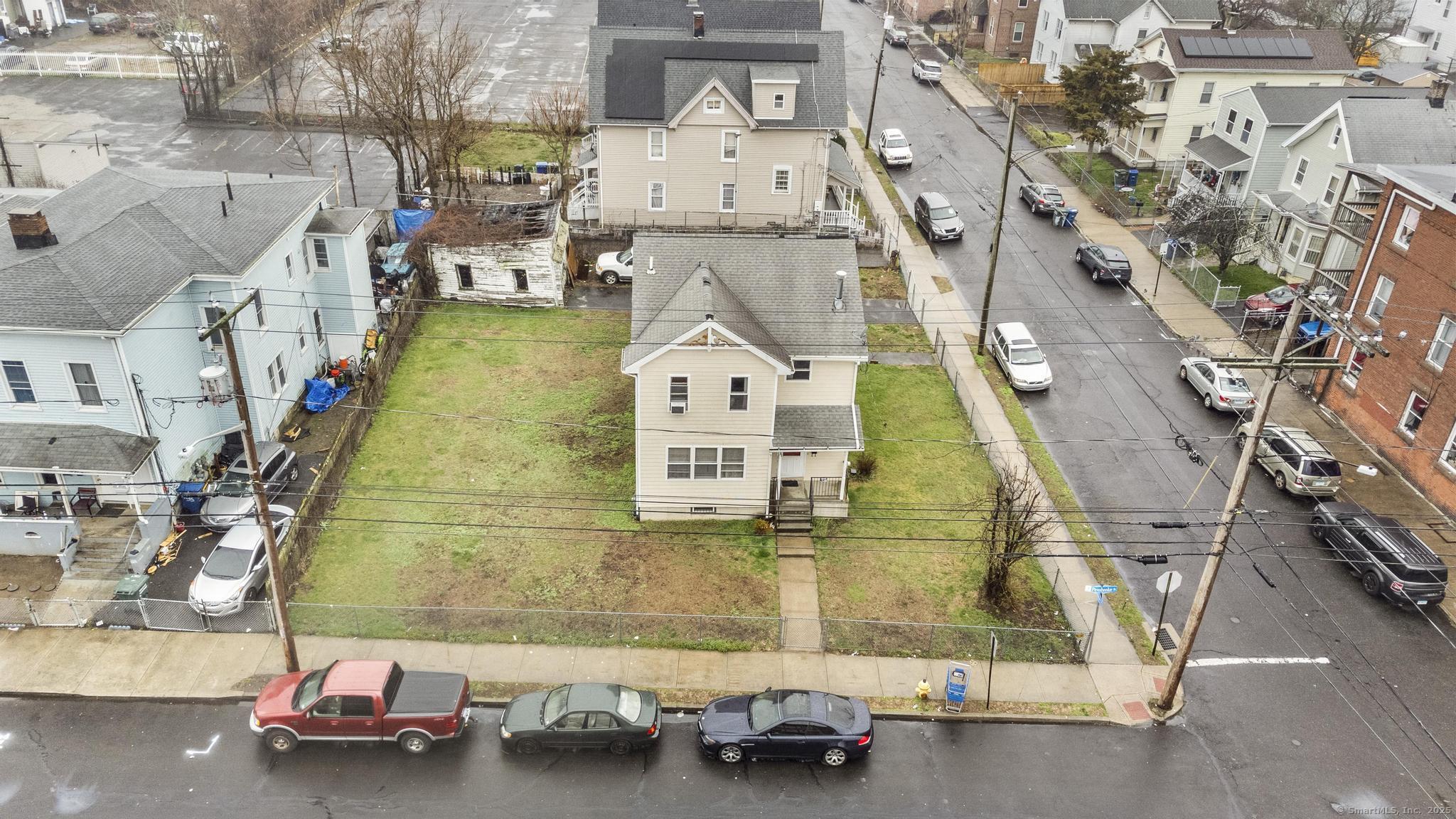 1147 Pembroke Street