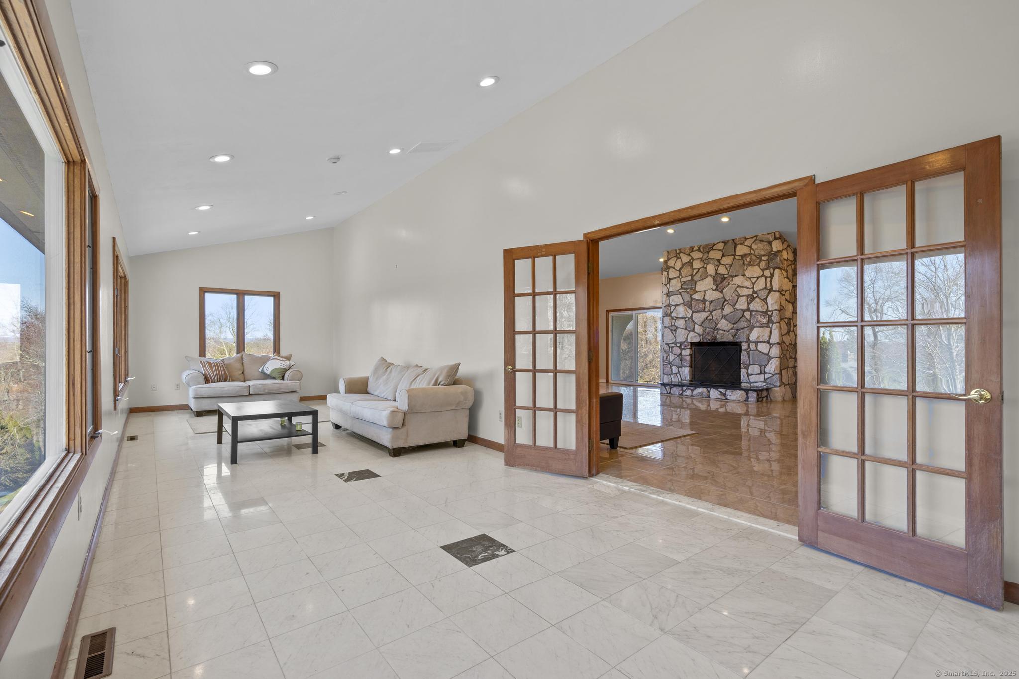 48 Powers Road