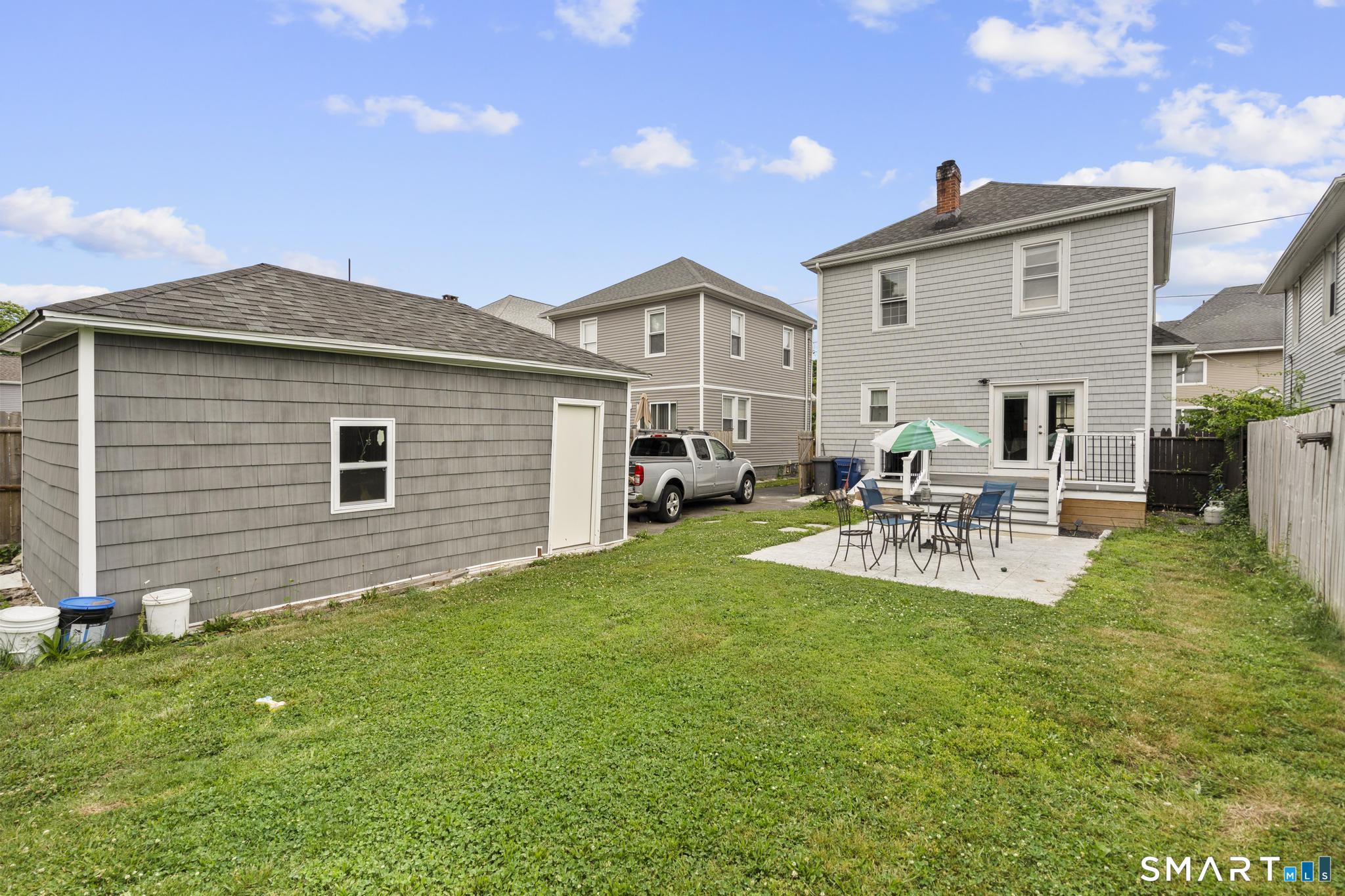 106 Peck Avenue