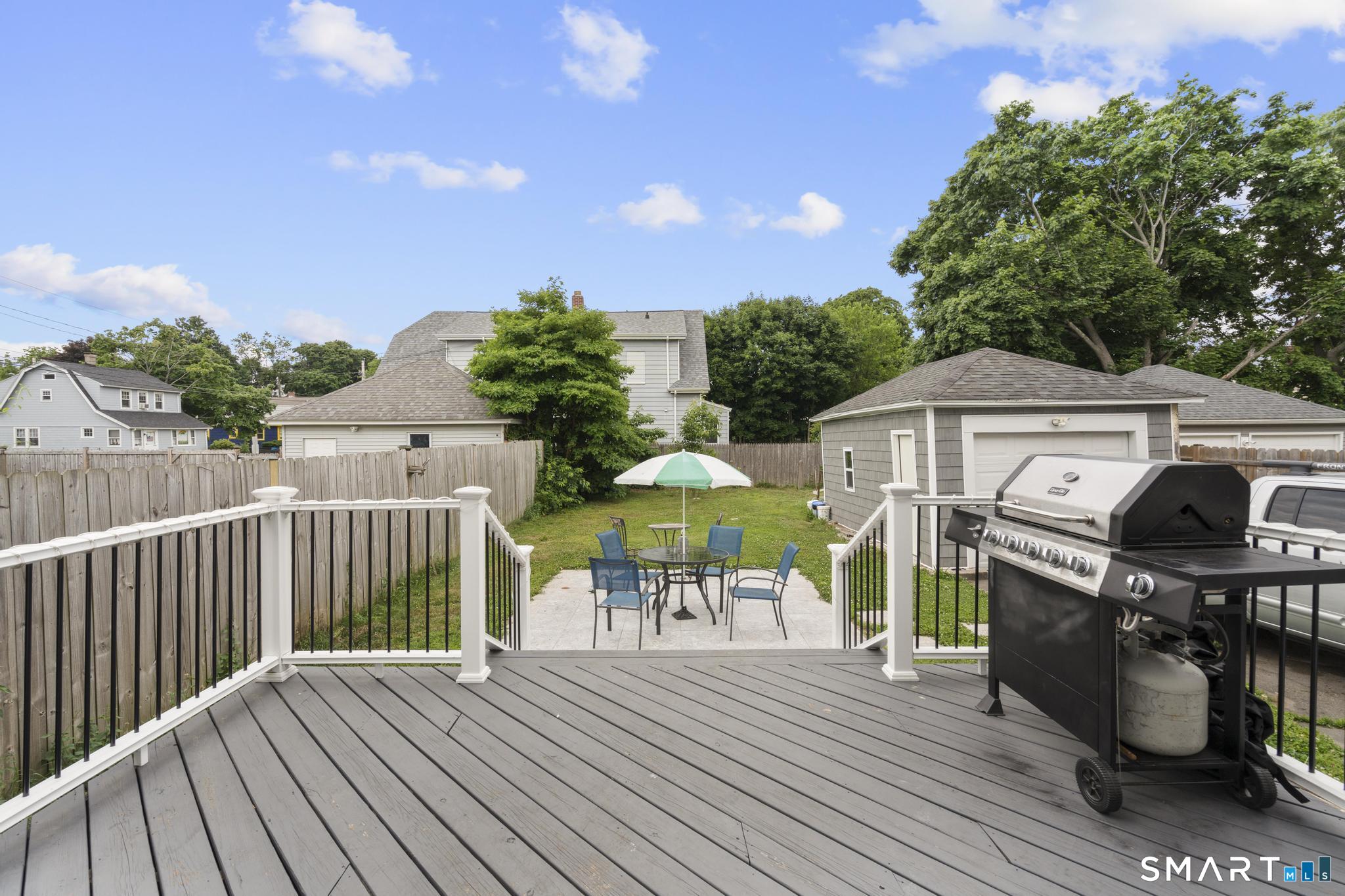 106 Peck Avenue