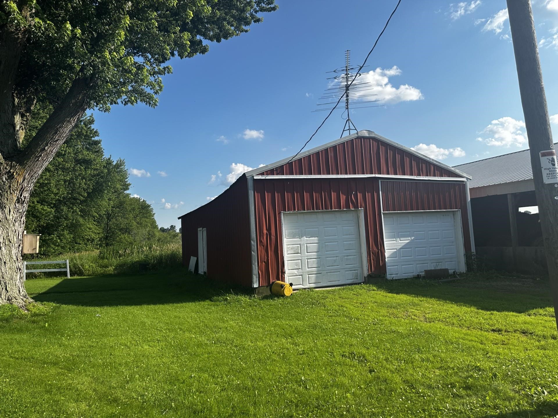 W1489 County Road Z