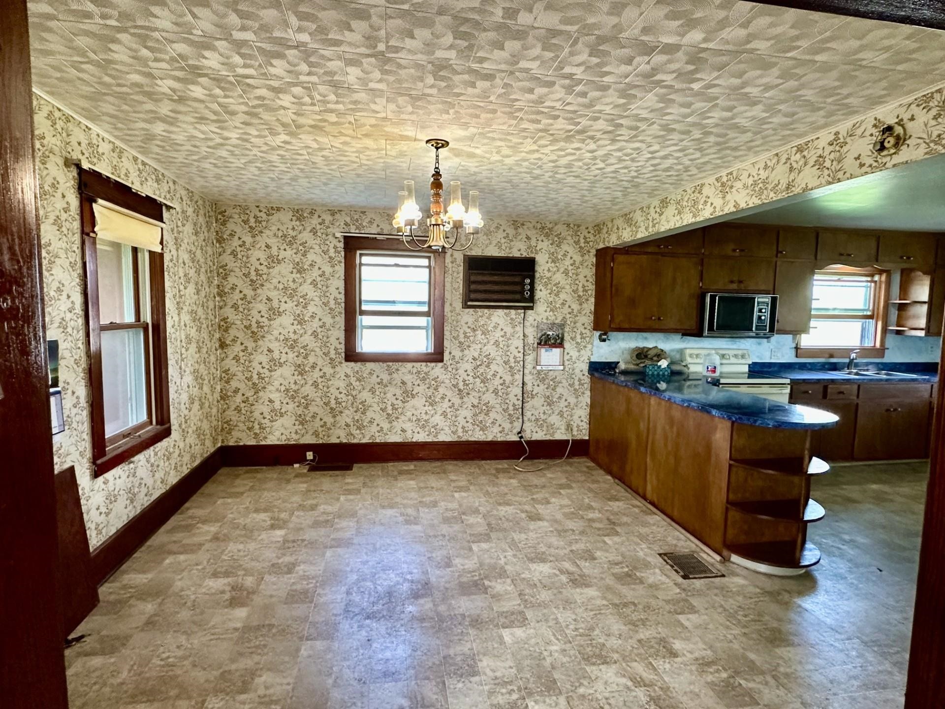 W1489 County Road Z