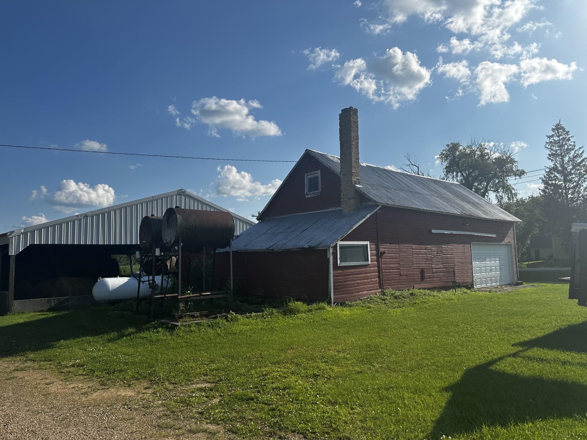 W1489 County Road Z