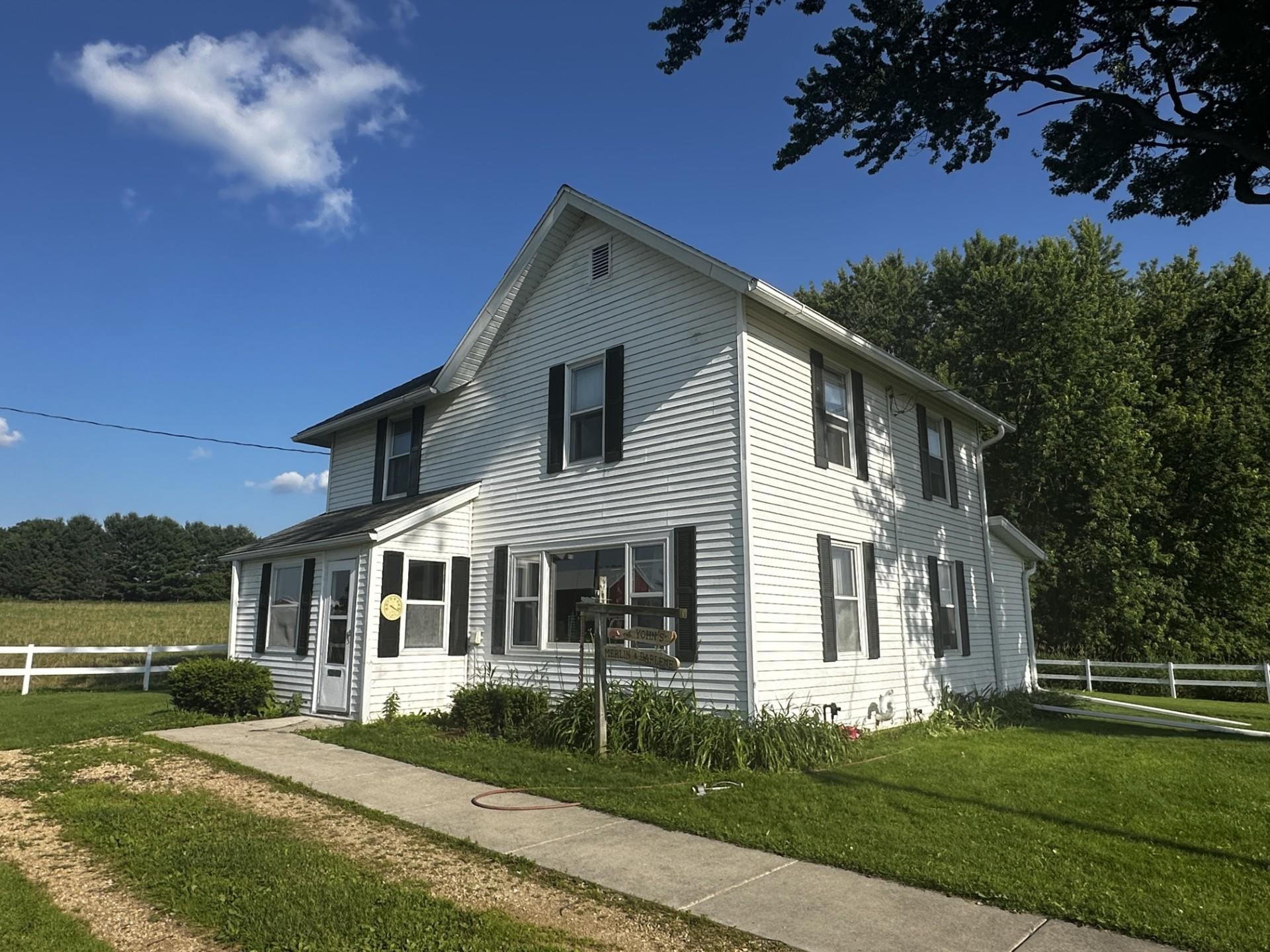 W1489 County Road Z