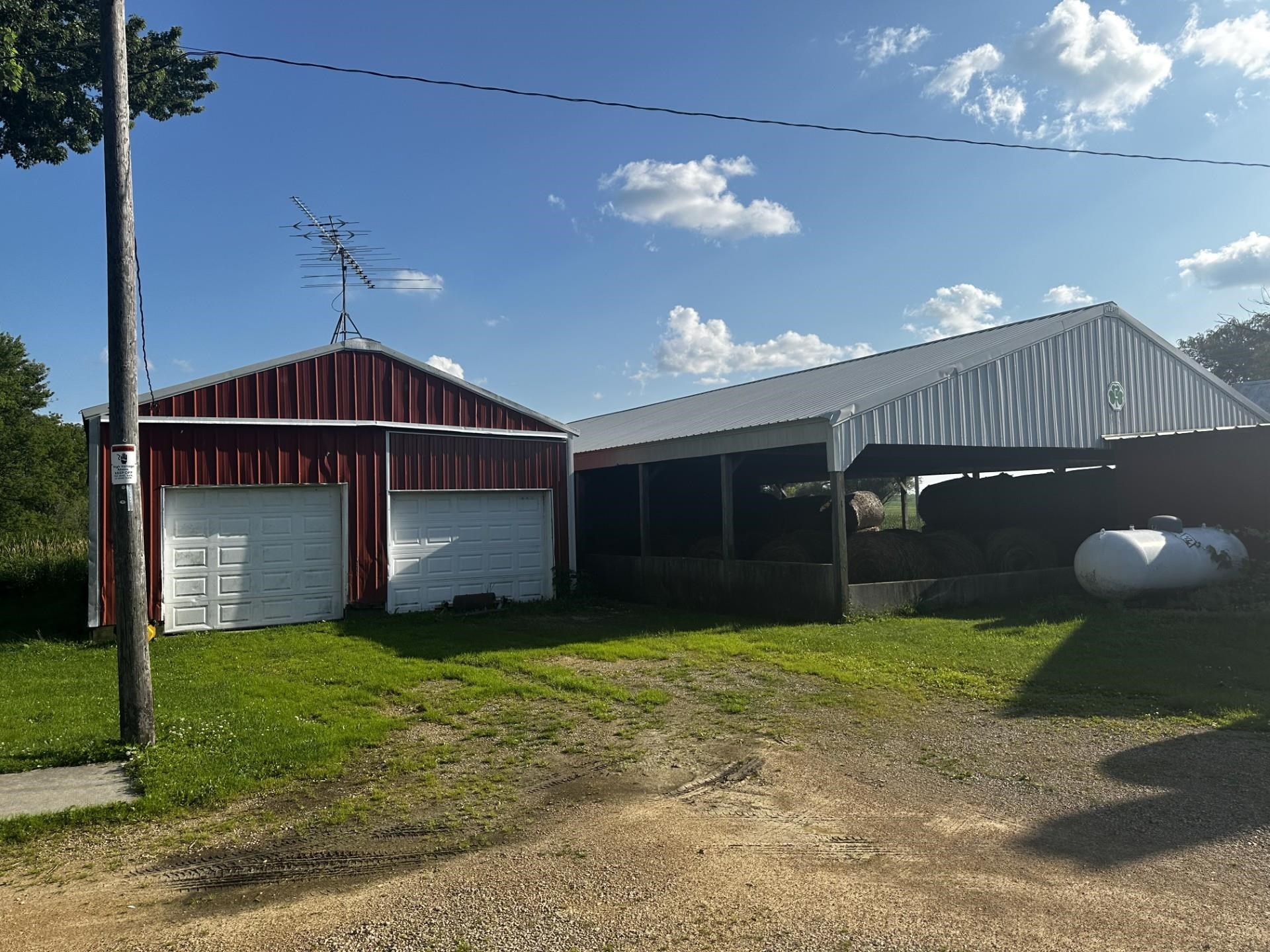 W1489 County Road Z